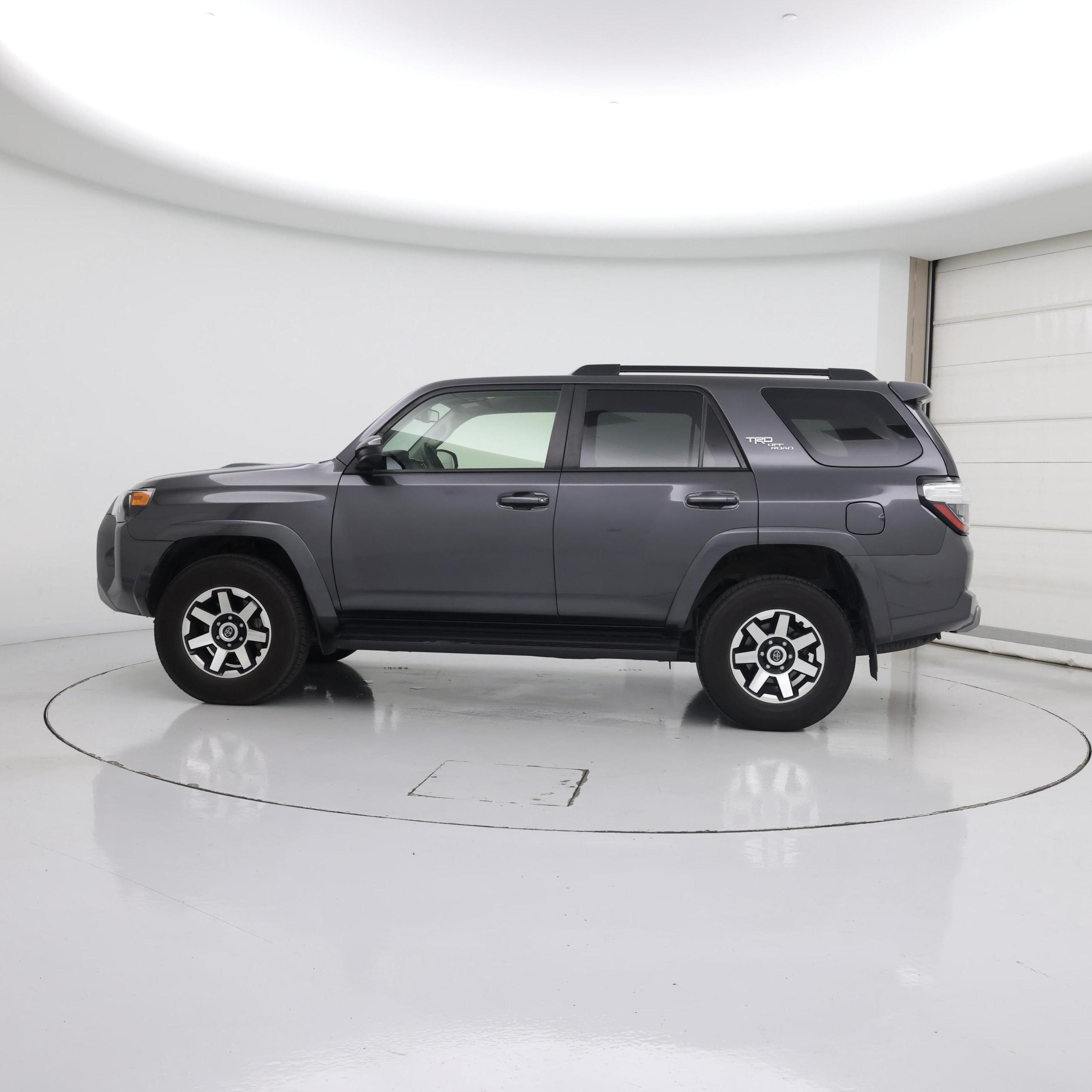 Thumbnail: 2023 Toyota 4Runner - 3
