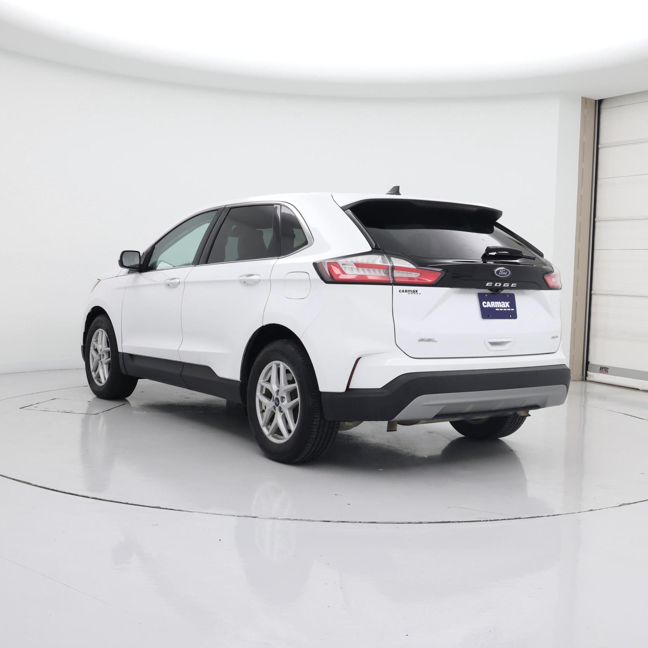 Thumbnail: 2021 Ford Edge - 2
