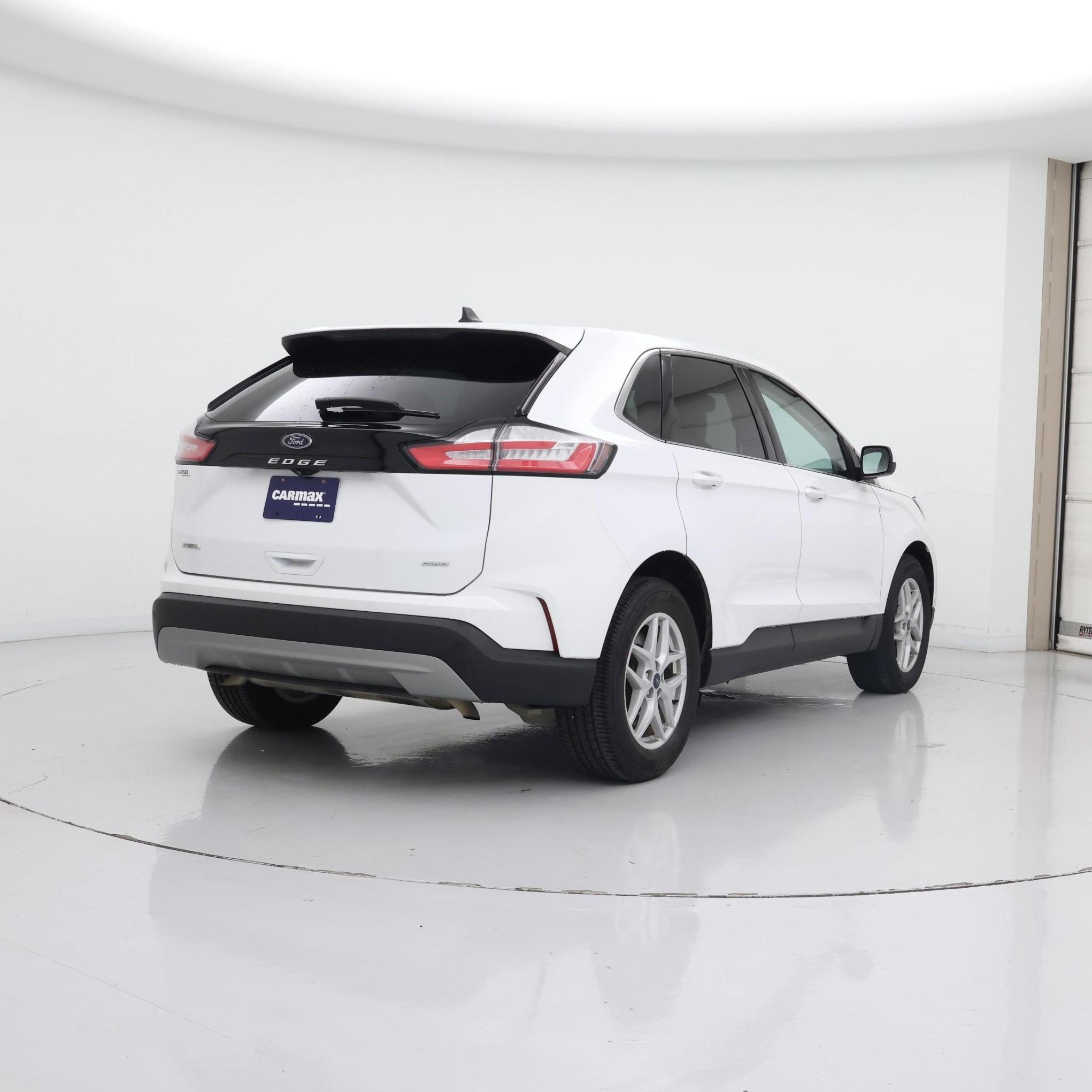 Thumbnail: 2021 Ford Edge - 8