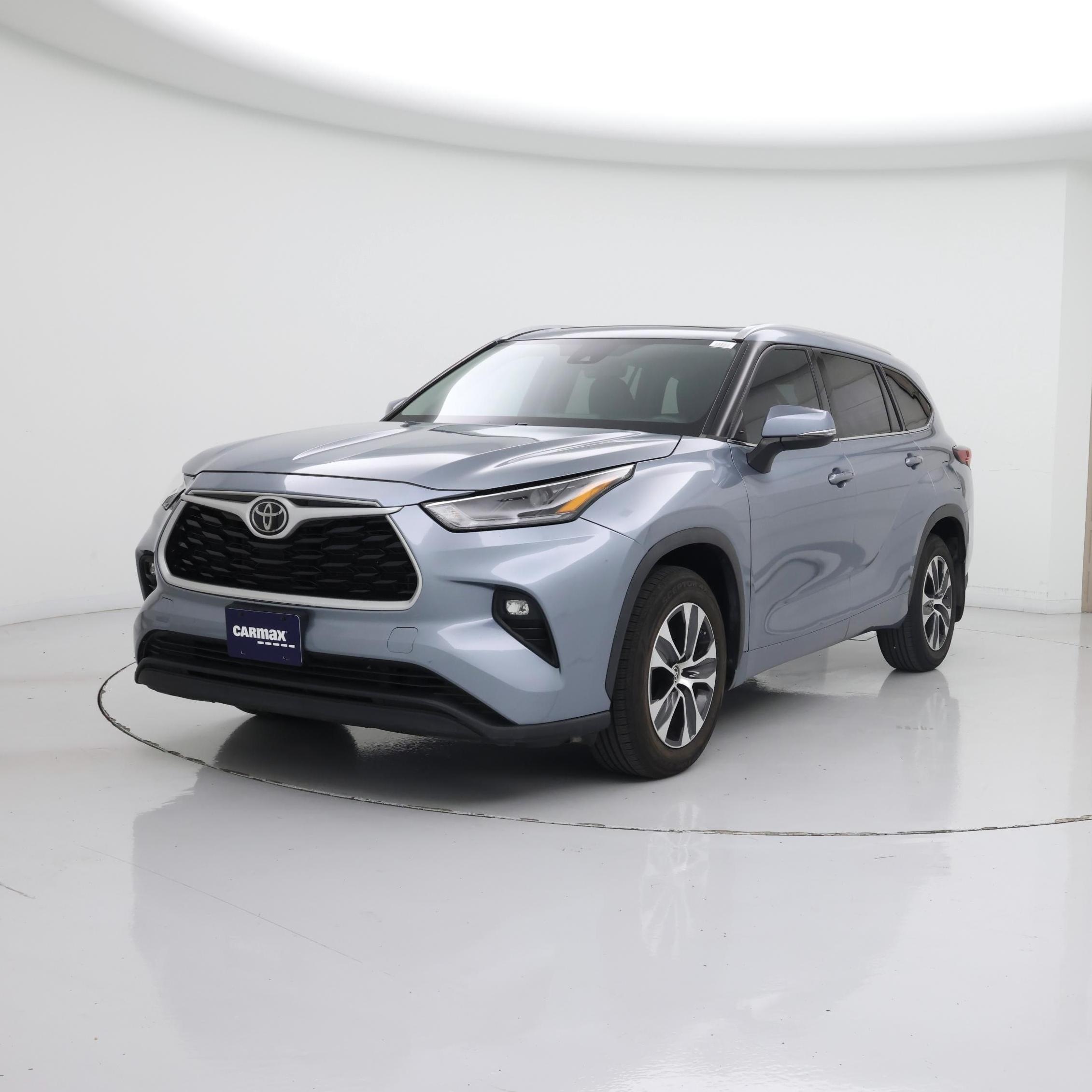 Thumbnail: 2022 Toyota Highlander - 4