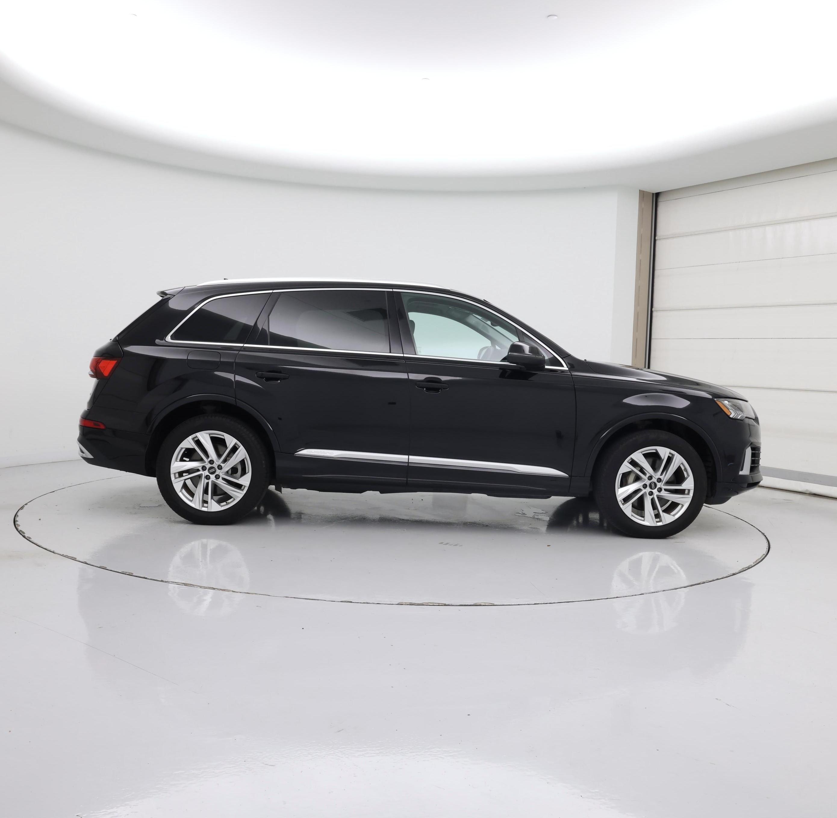Thumbnail: 2023 Audi Q7 - 7