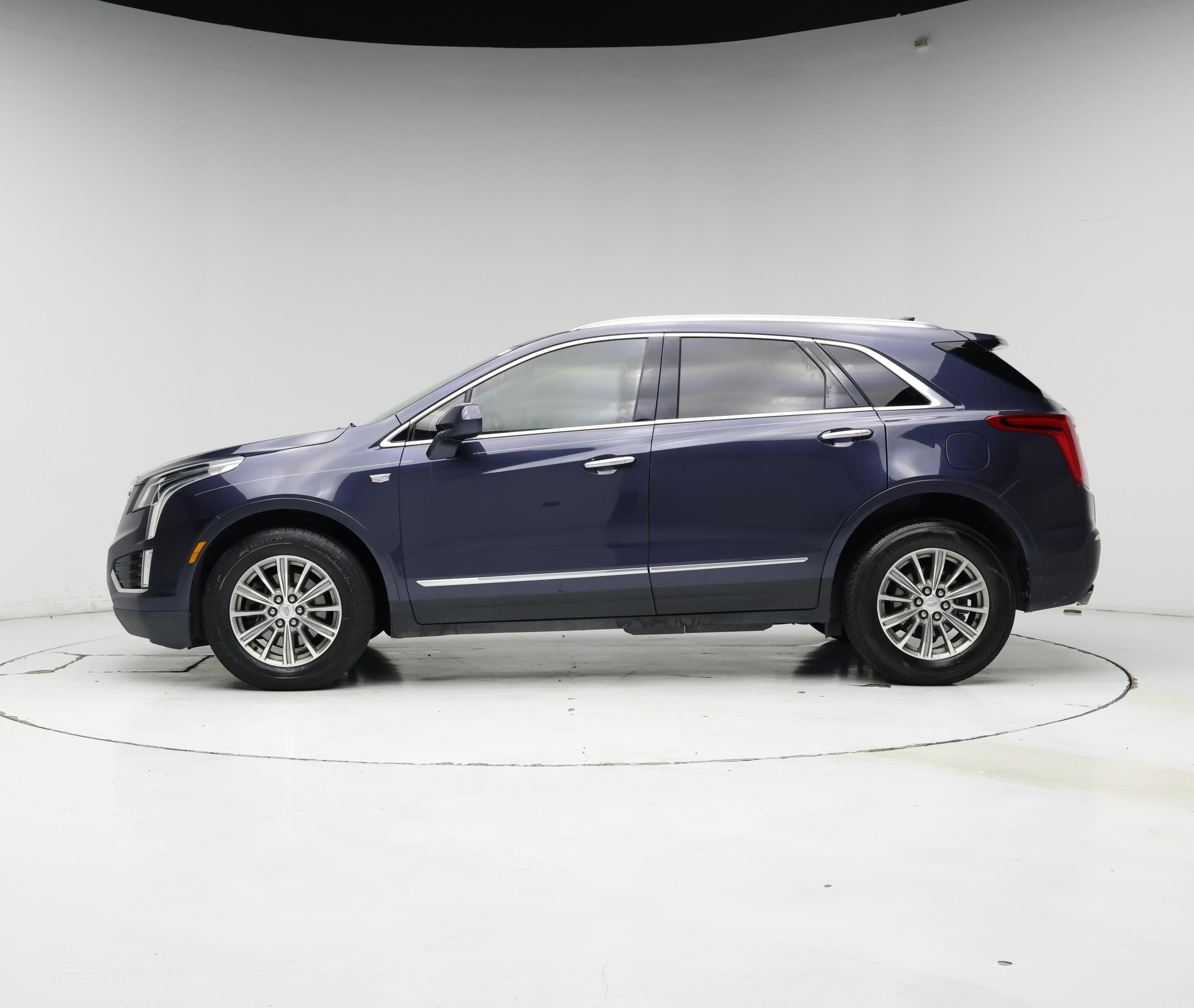 Thumbnail: 2018 Cadillac XT5 - 3