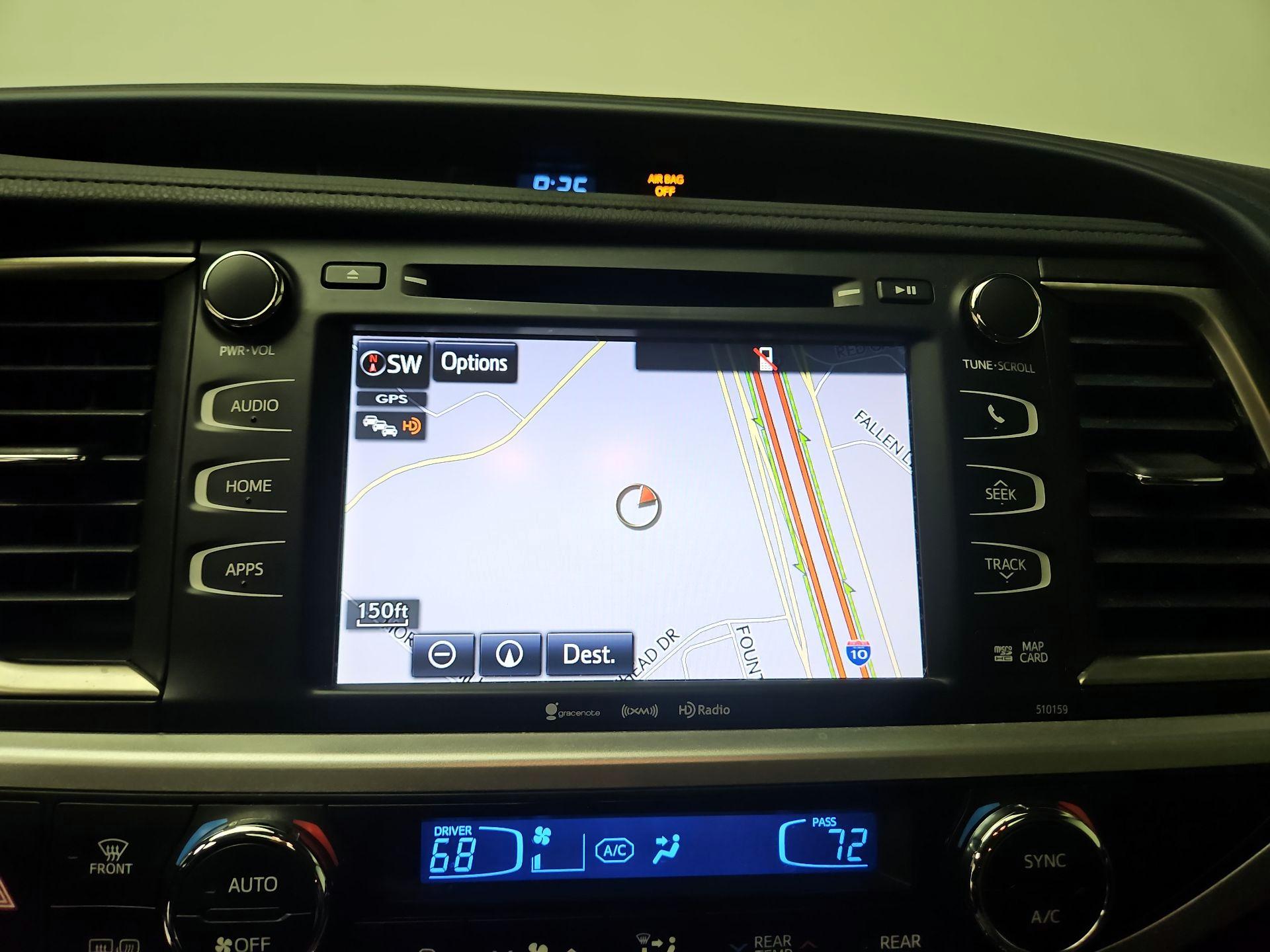 Thumbnail: 2016 Toyota Highlander - 14