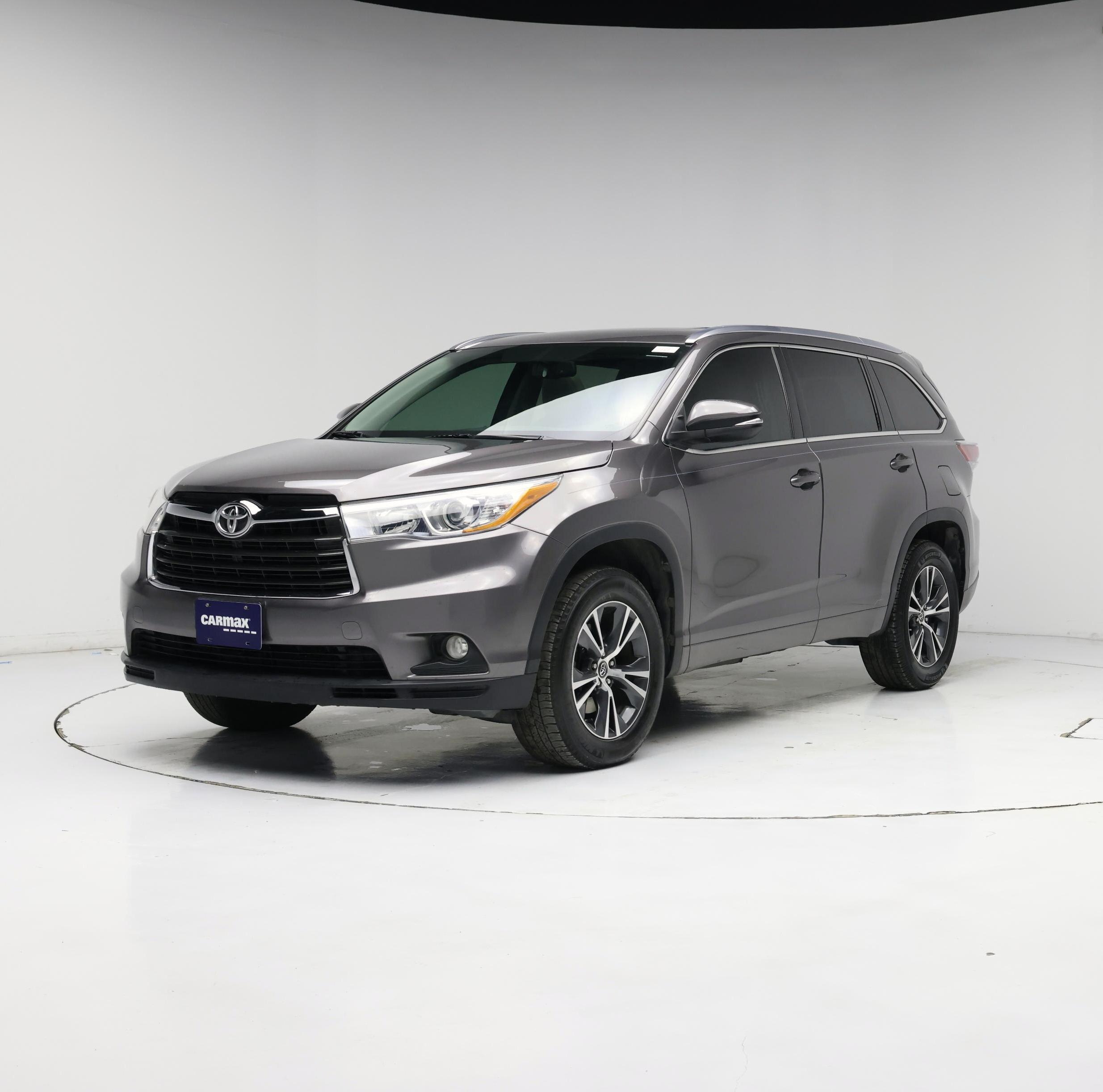 Thumbnail: 2016 Toyota Highlander - 4