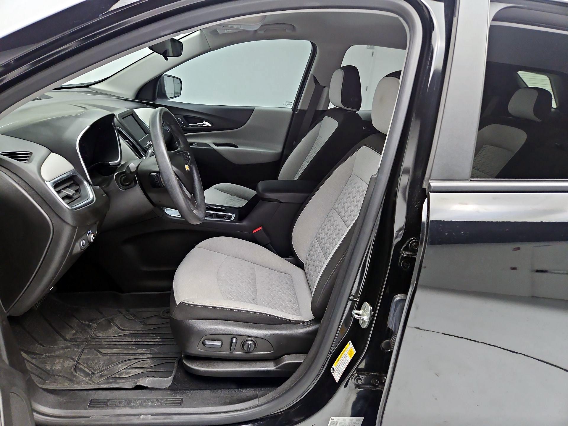 Thumbnail: 2022 Chevrolet Equinox - 11