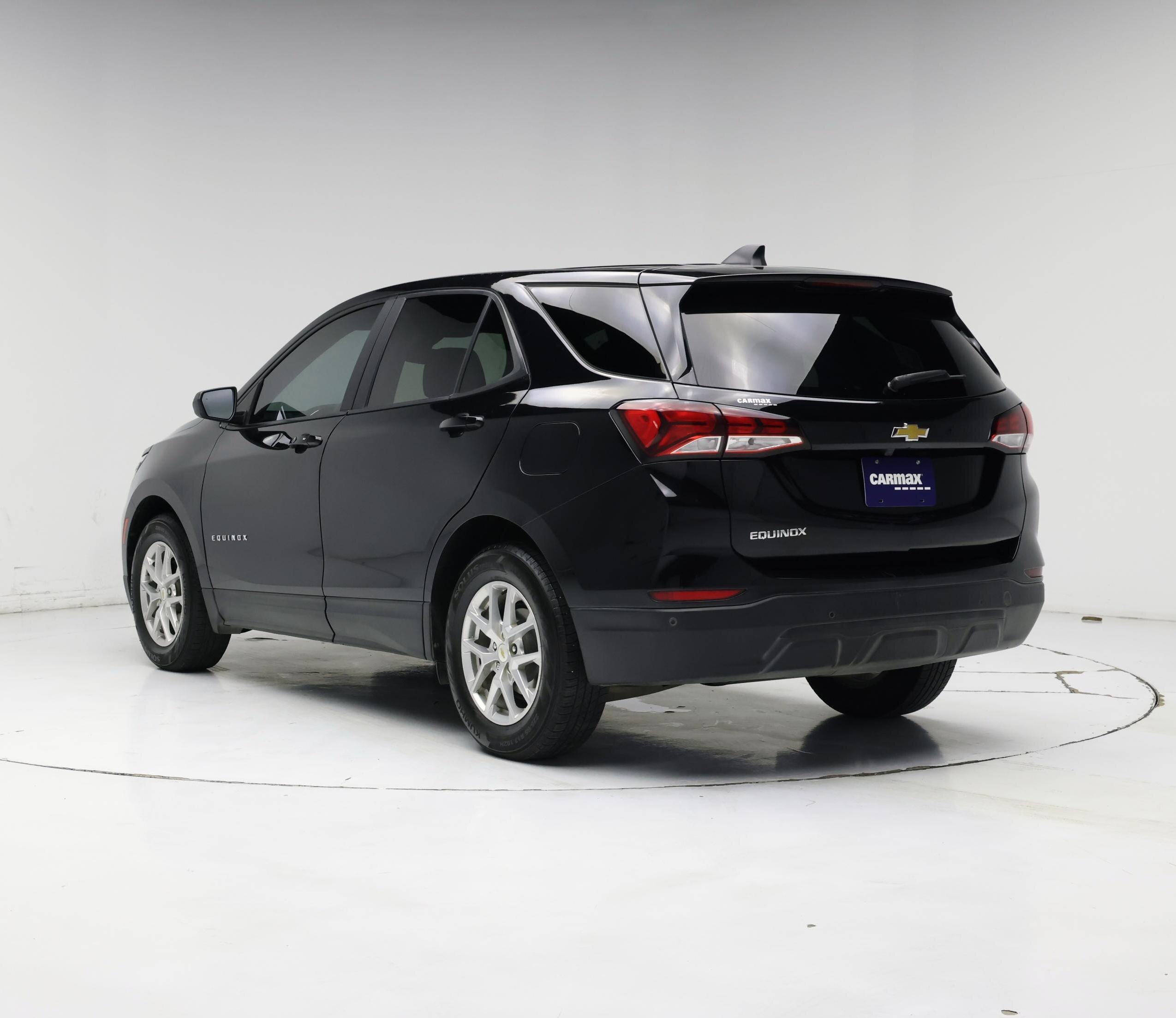 Thumbnail: 2022 Chevrolet Equinox - 2