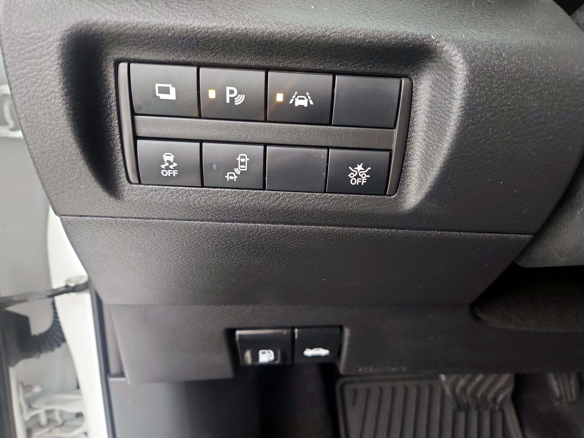 Thumbnail: 2023 Nissan Kicks - 13