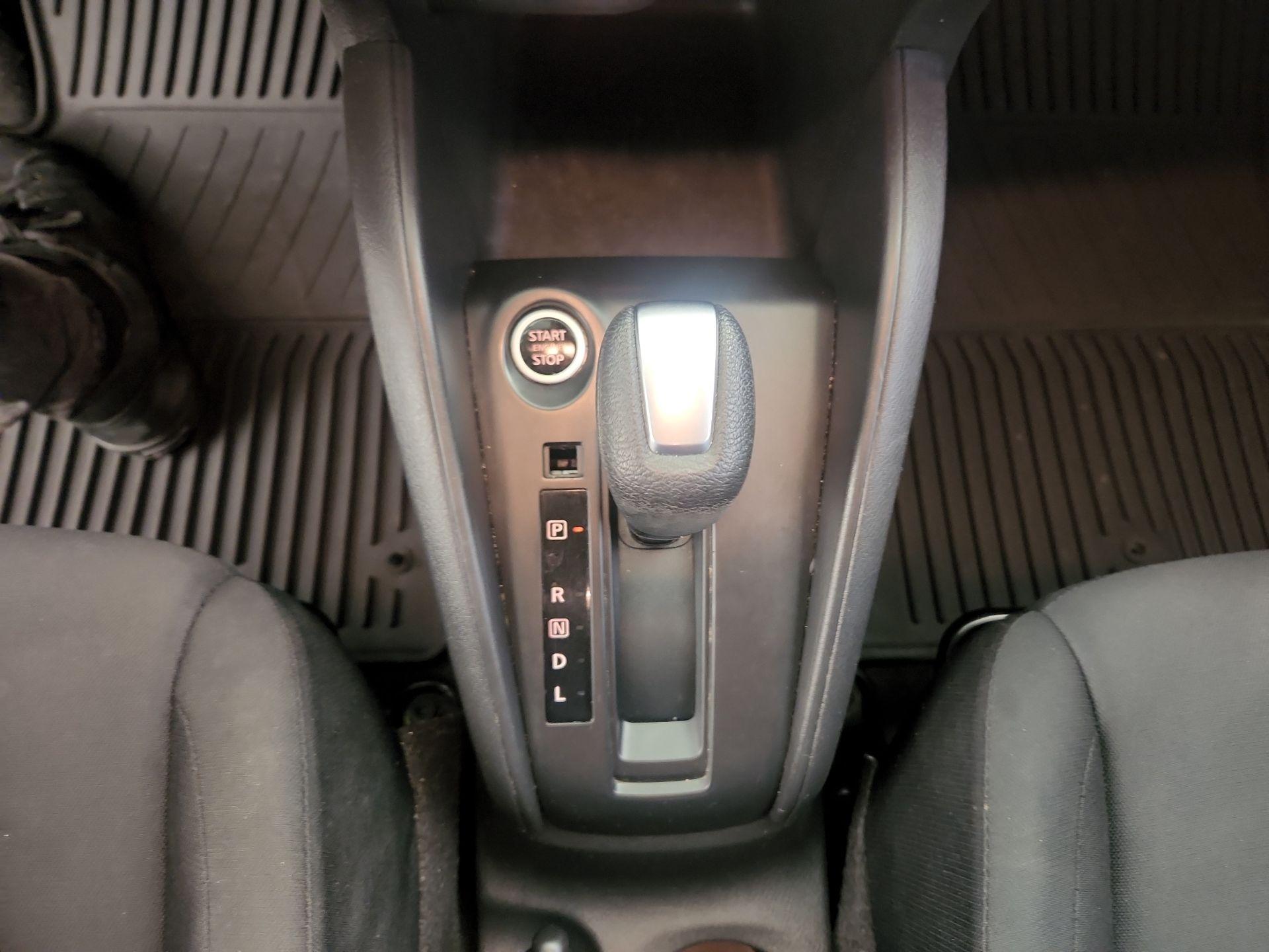 Thumbnail: 2023 Nissan Kicks - 17