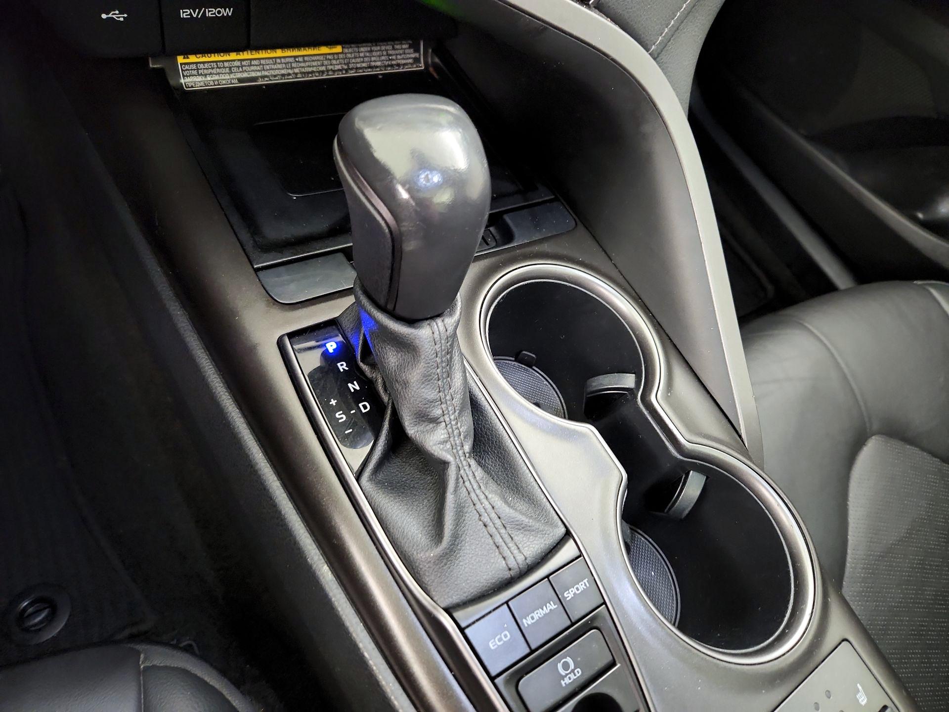 Thumbnail: 2021 Toyota Camry - 17