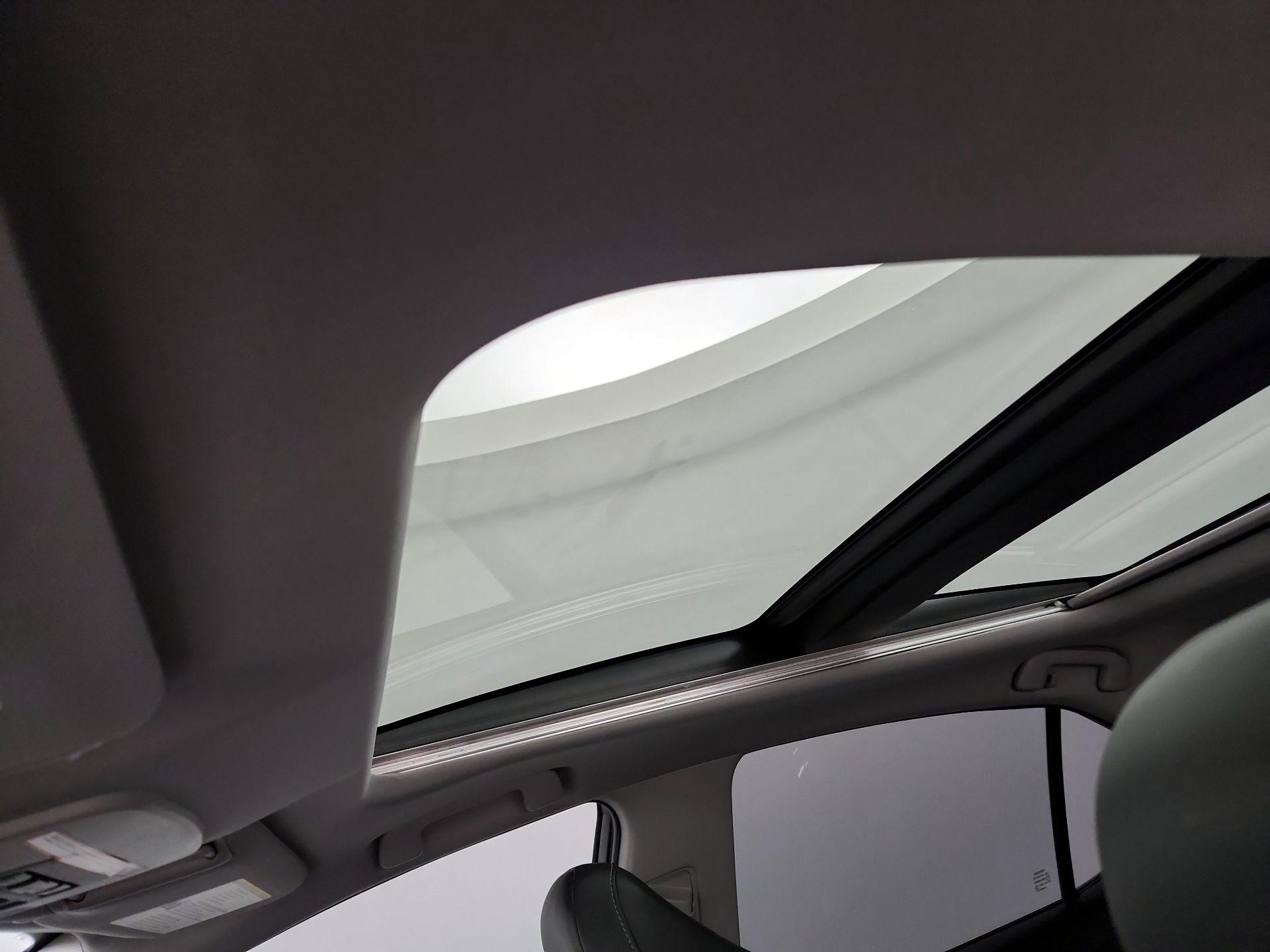 Thumbnail: 2021 Toyota Camry - 19