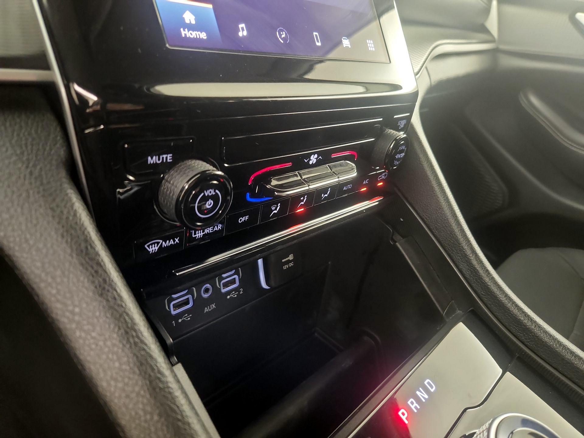 Thumbnail: 2023 Jeep Grand Cherokee - 16