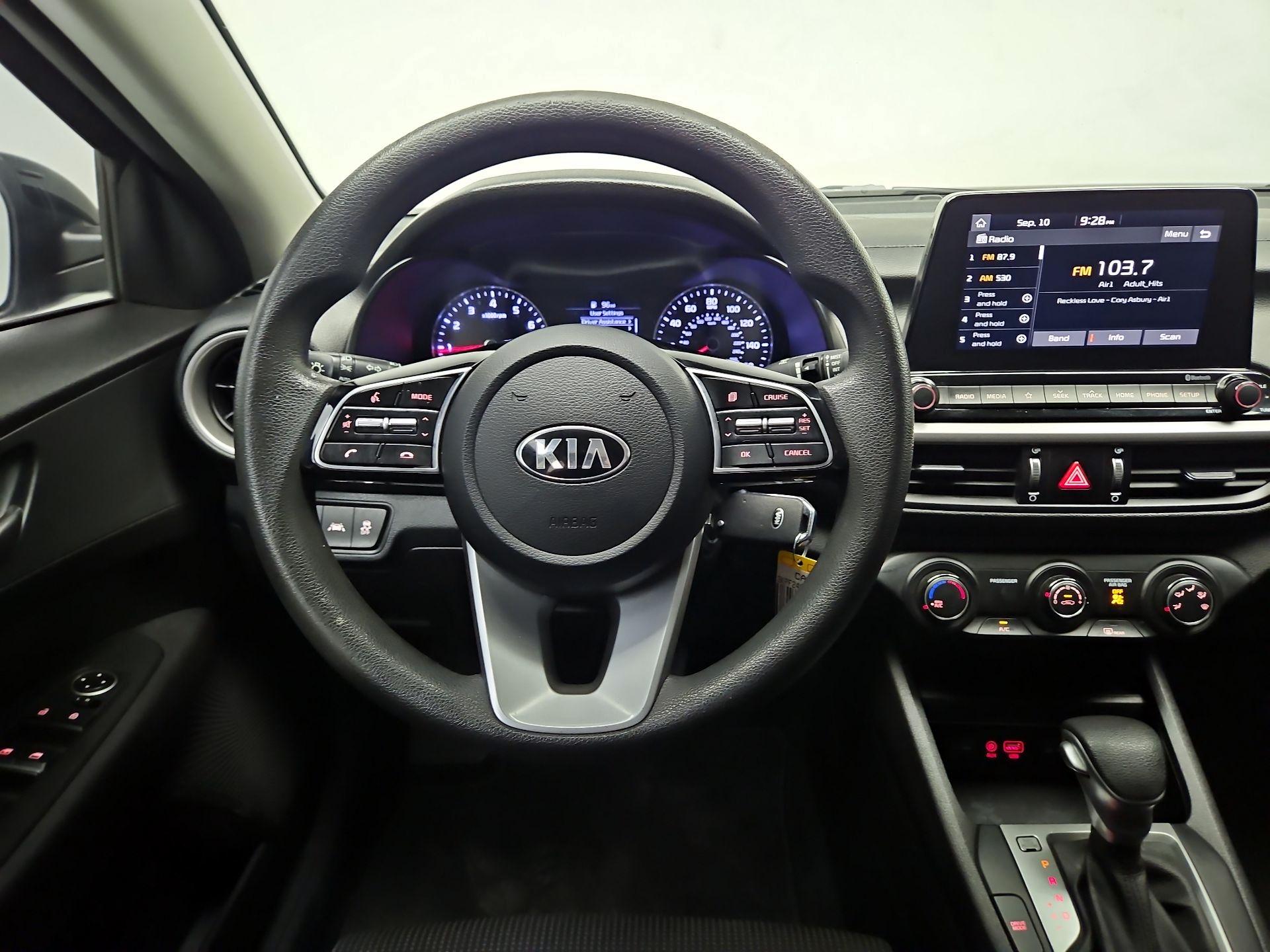 Thumbnail: 2021 Kia Forte - 10