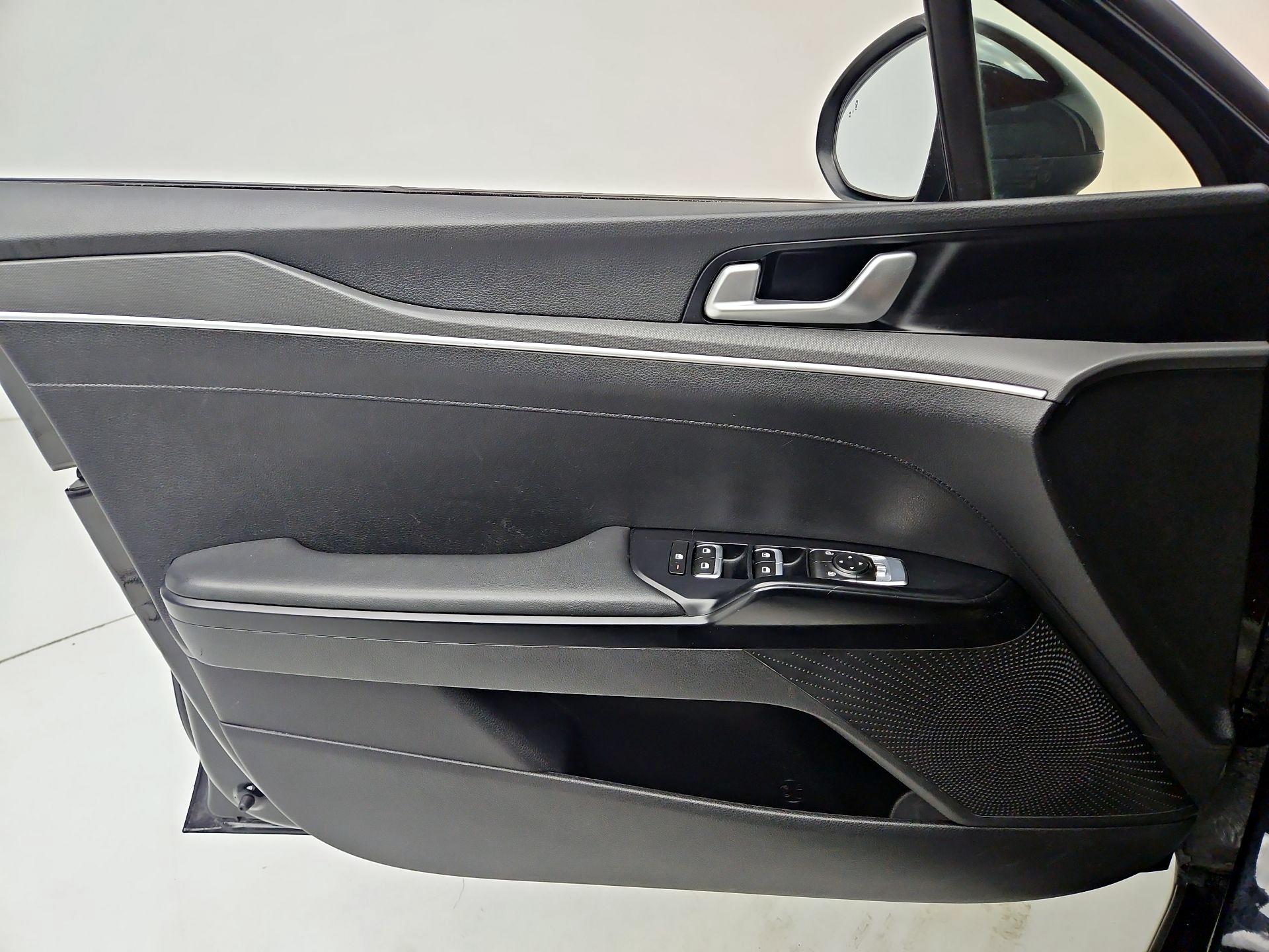 Thumbnail: 2021 Kia K5 - 12