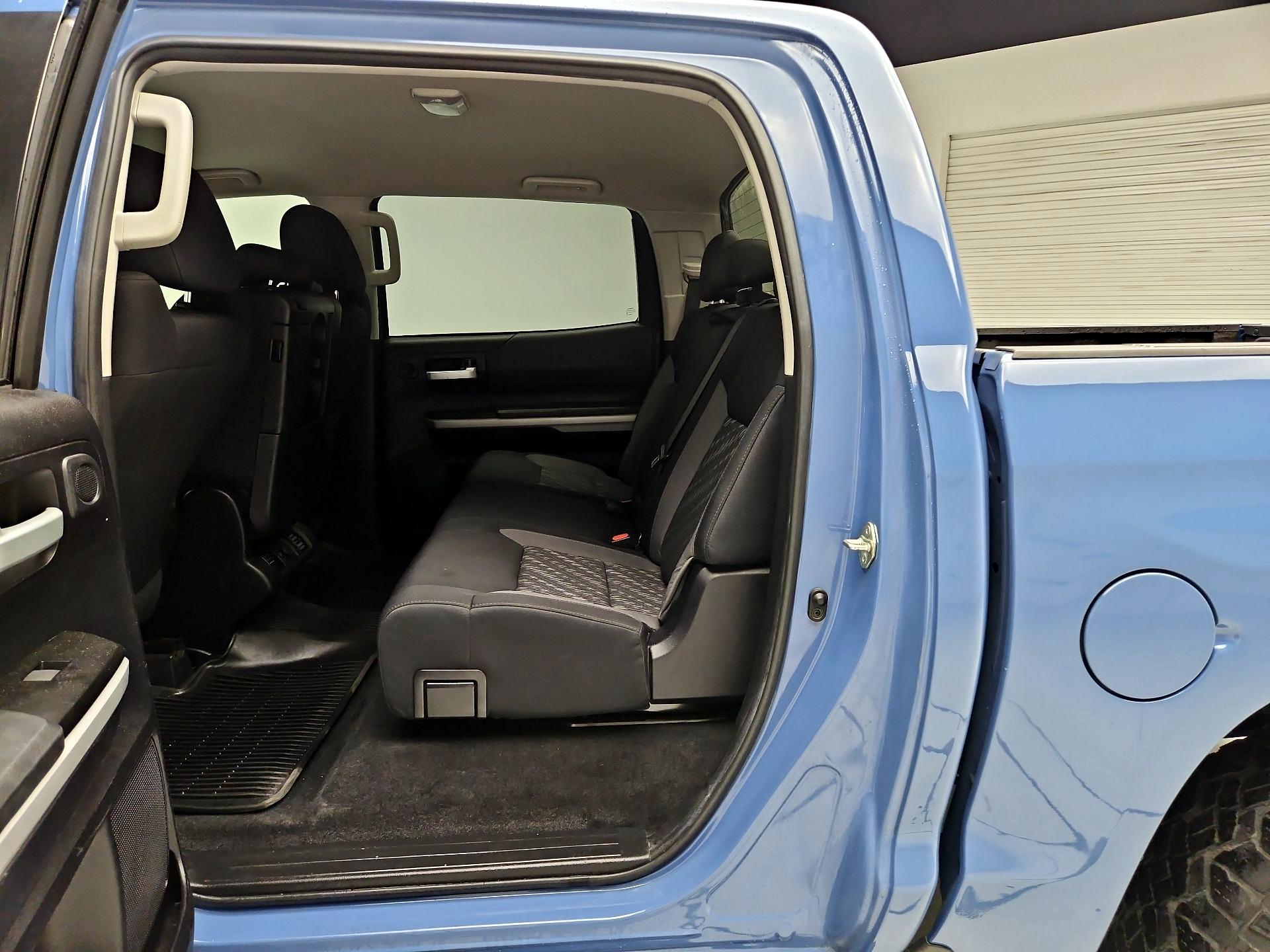 Thumbnail: 2020 Toyota Tundra - 19
