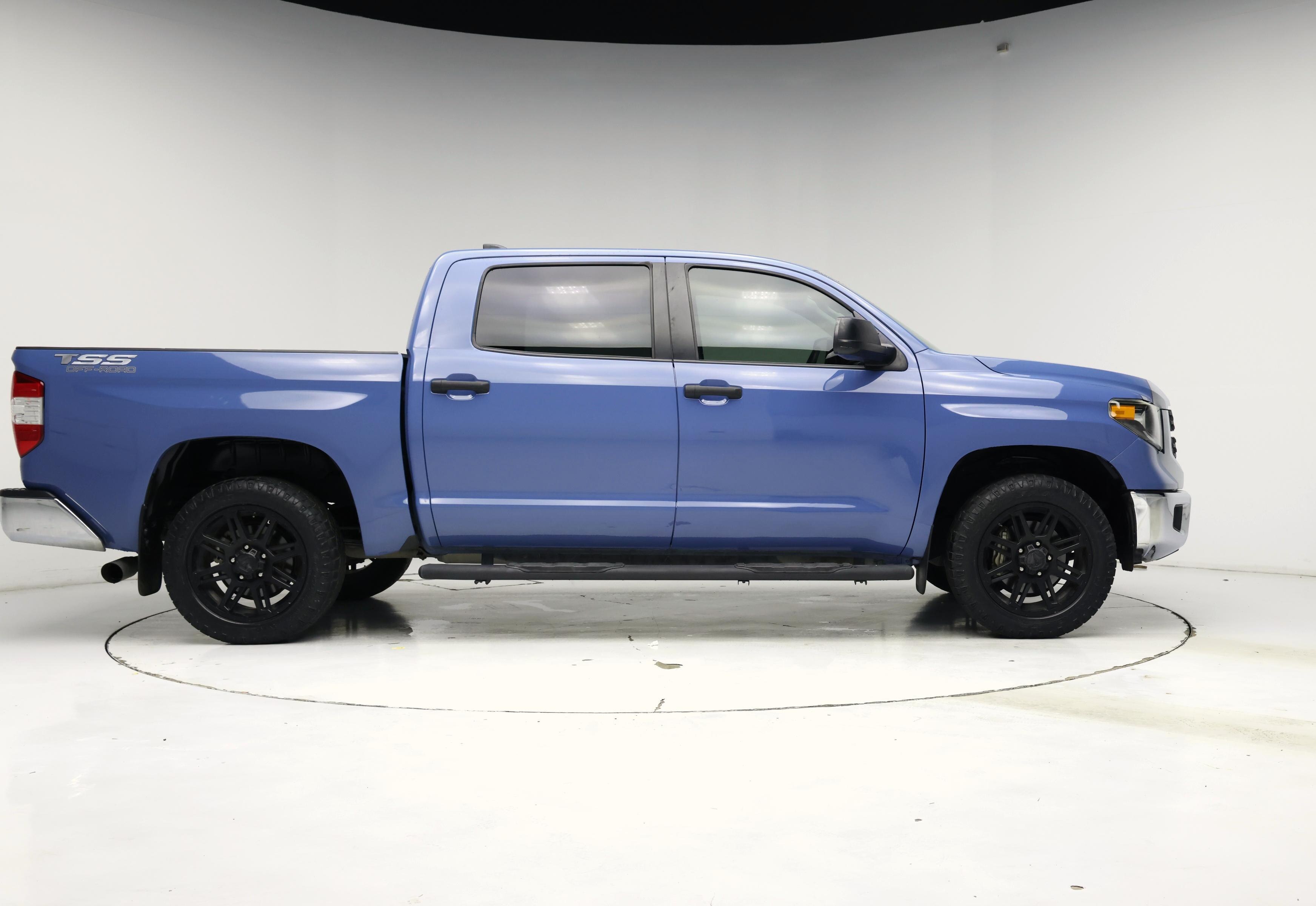 Thumbnail: 2020 Toyota Tundra - 7