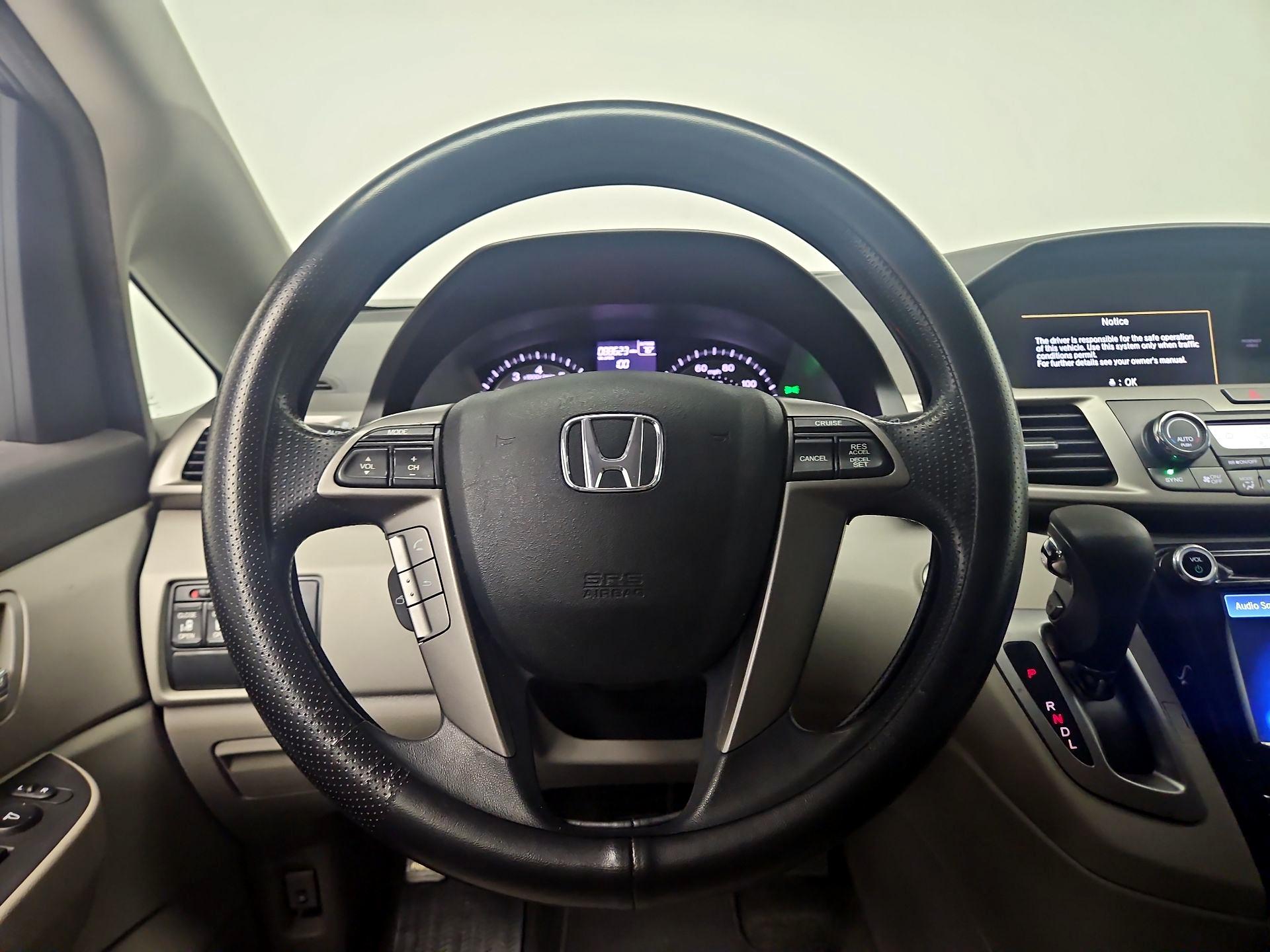 Thumbnail: 2016 Honda Odyssey - 10