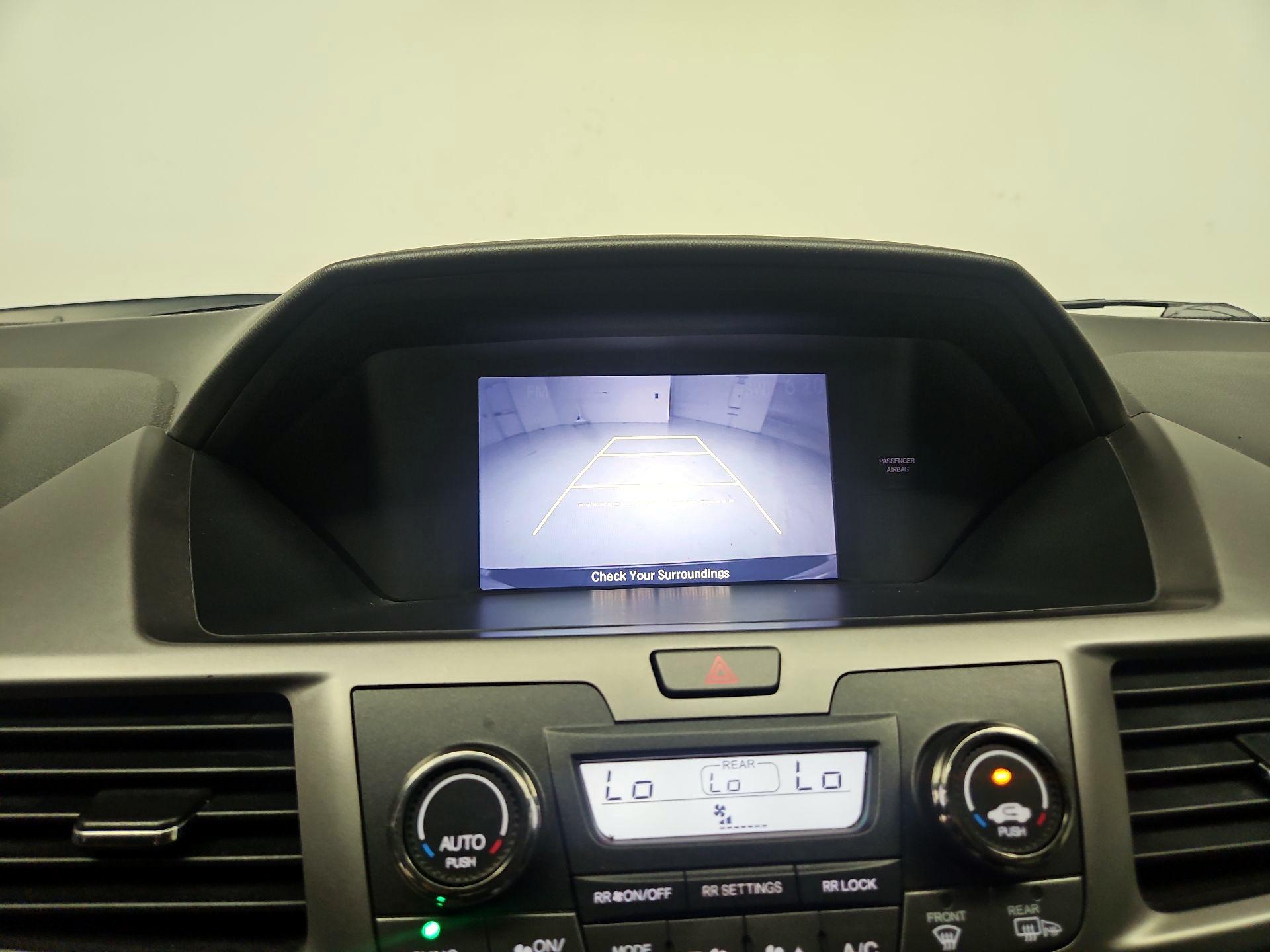 Thumbnail: 2016 Honda Odyssey - 14