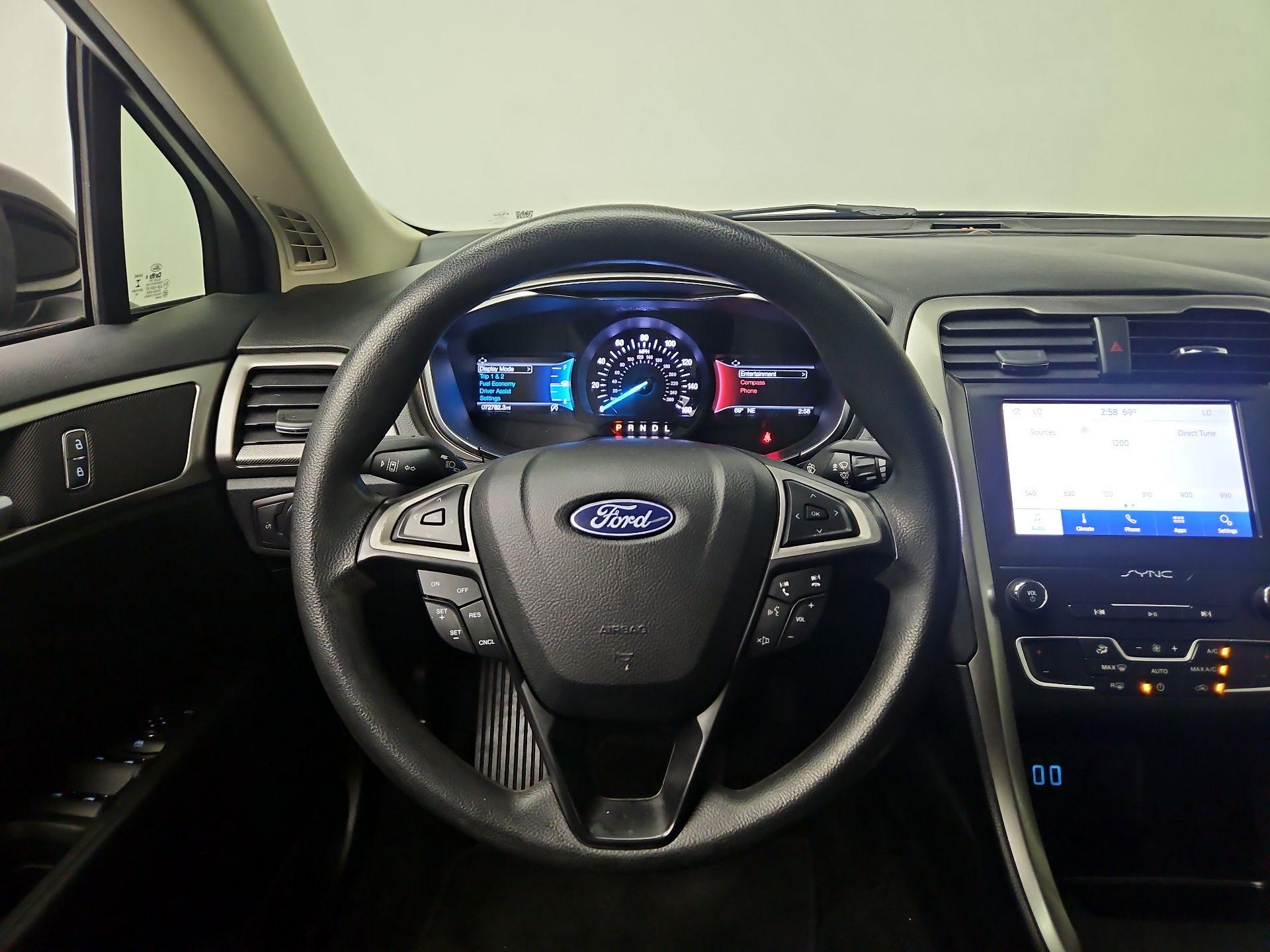 Thumbnail: 2020 Ford Fusion - 10