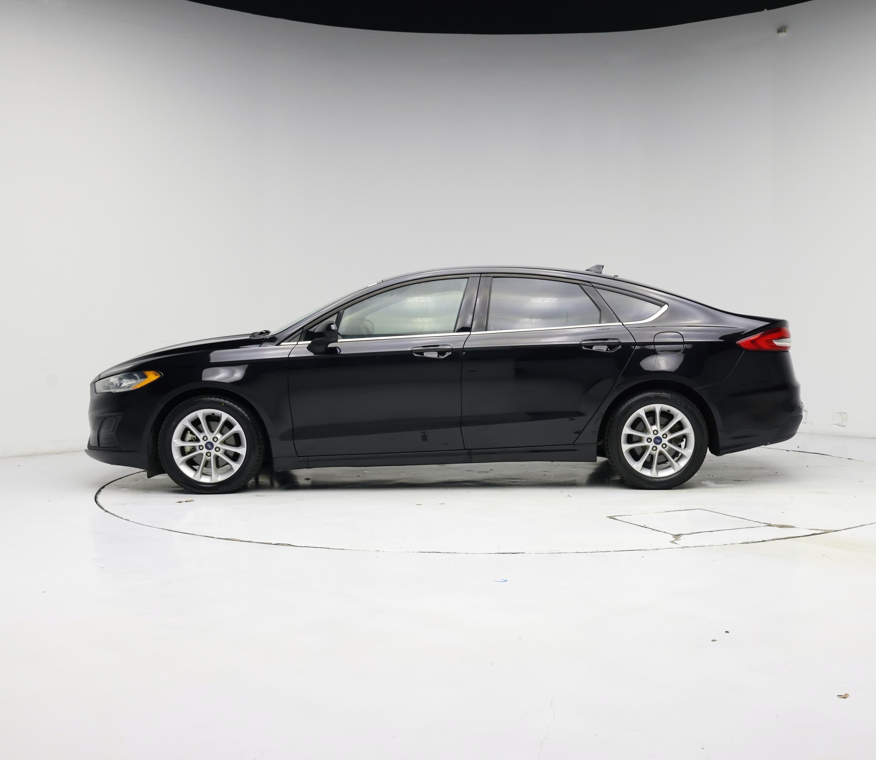 Thumbnail: 2020 Ford Fusion - 3
