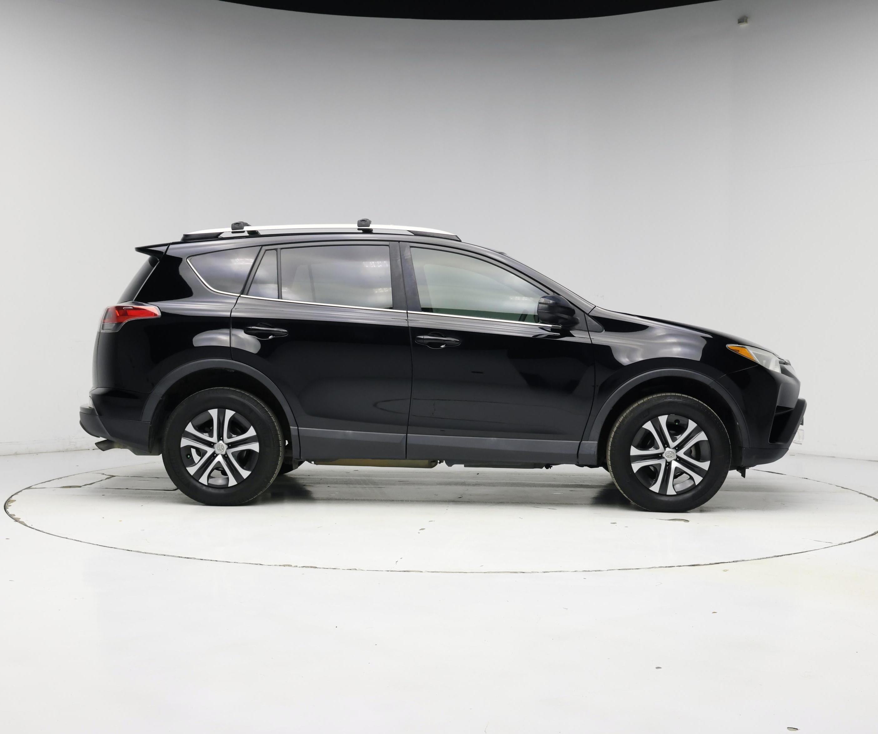 Thumbnail: 2016 Toyota RAV4 - 7