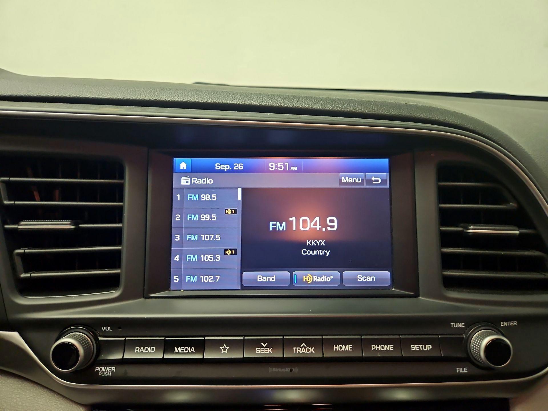 Thumbnail: 2019 Hyundai Elantra - 15