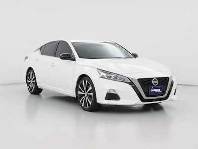 White 2021 Nissan Altima SR
