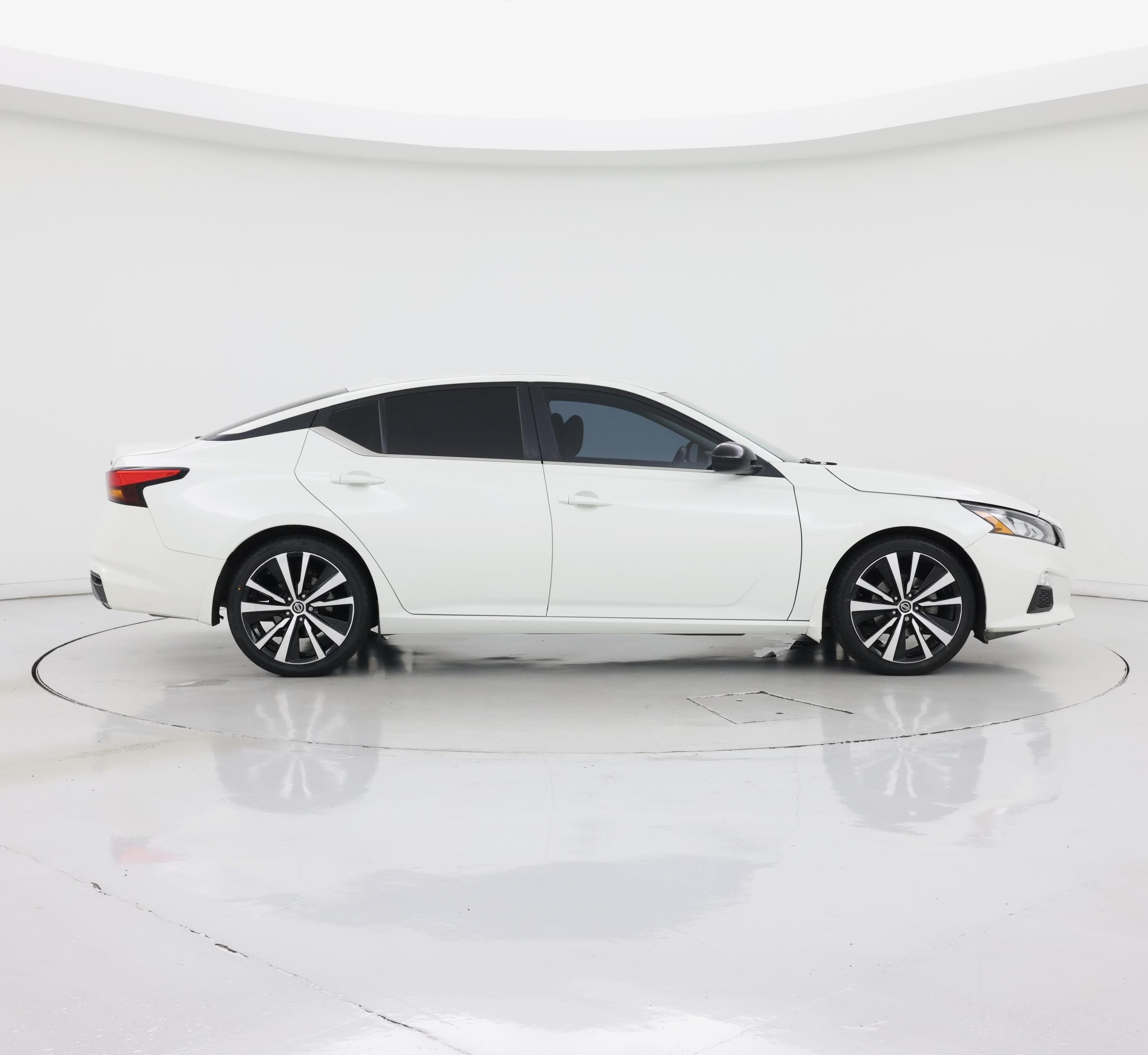 Thumbnail: 2021 Nissan Altima - 7
