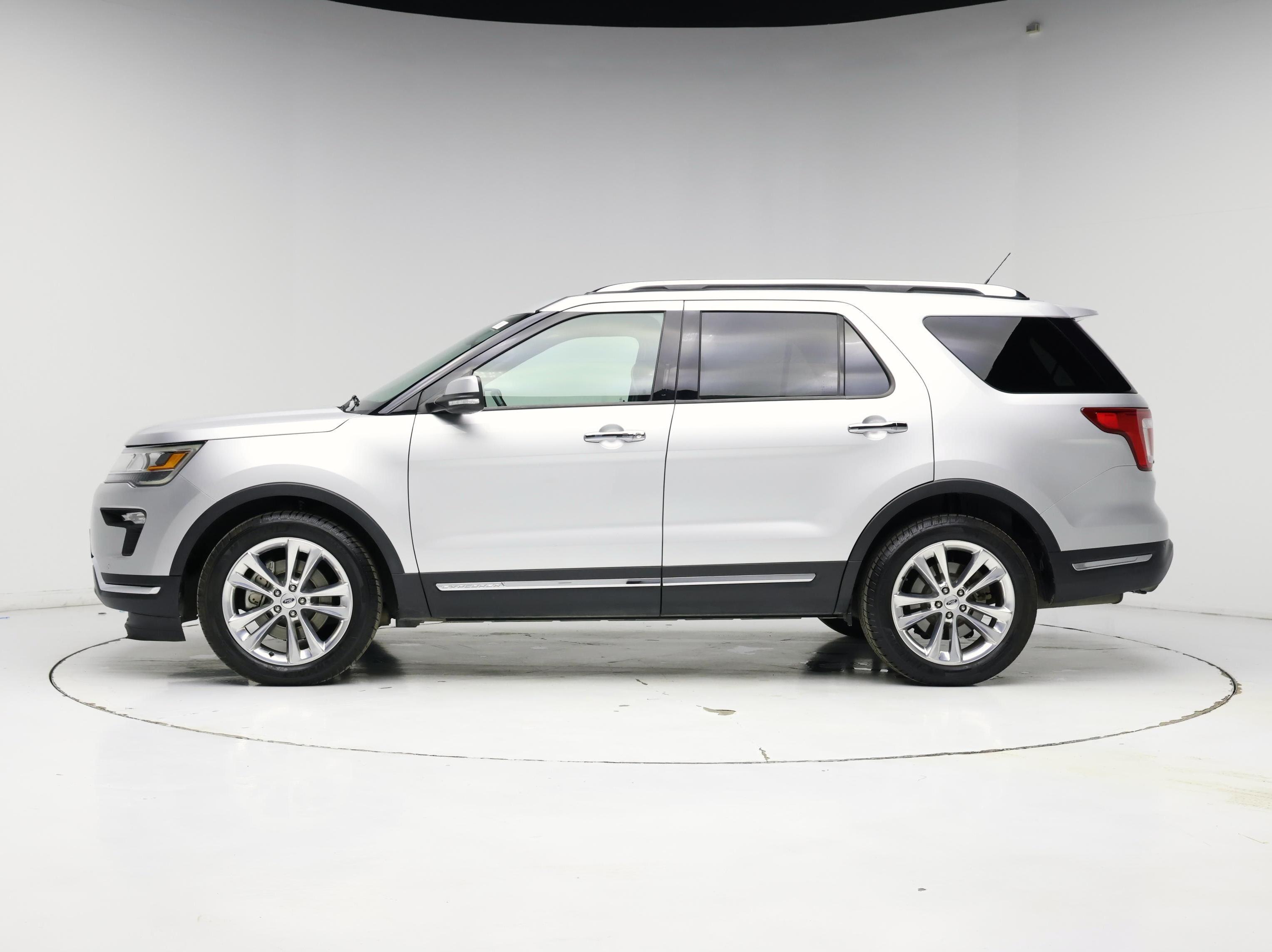 Thumbnail: 2018 Ford Explorer - 3