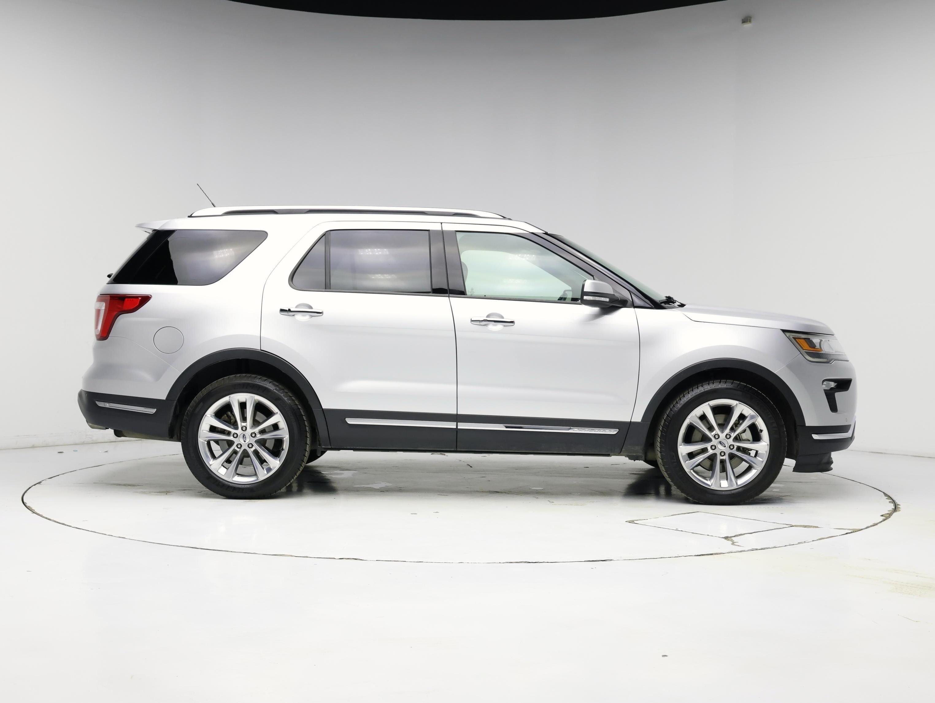 Thumbnail: 2018 Ford Explorer - 7