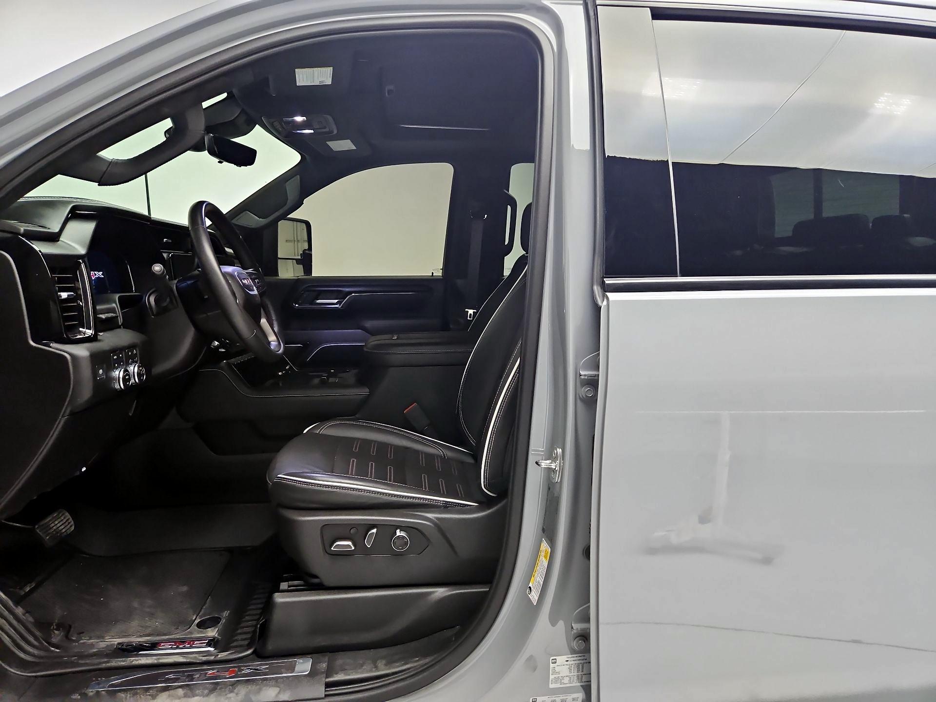 Thumbnail: 2024 GMC Sierra 2500 - 11