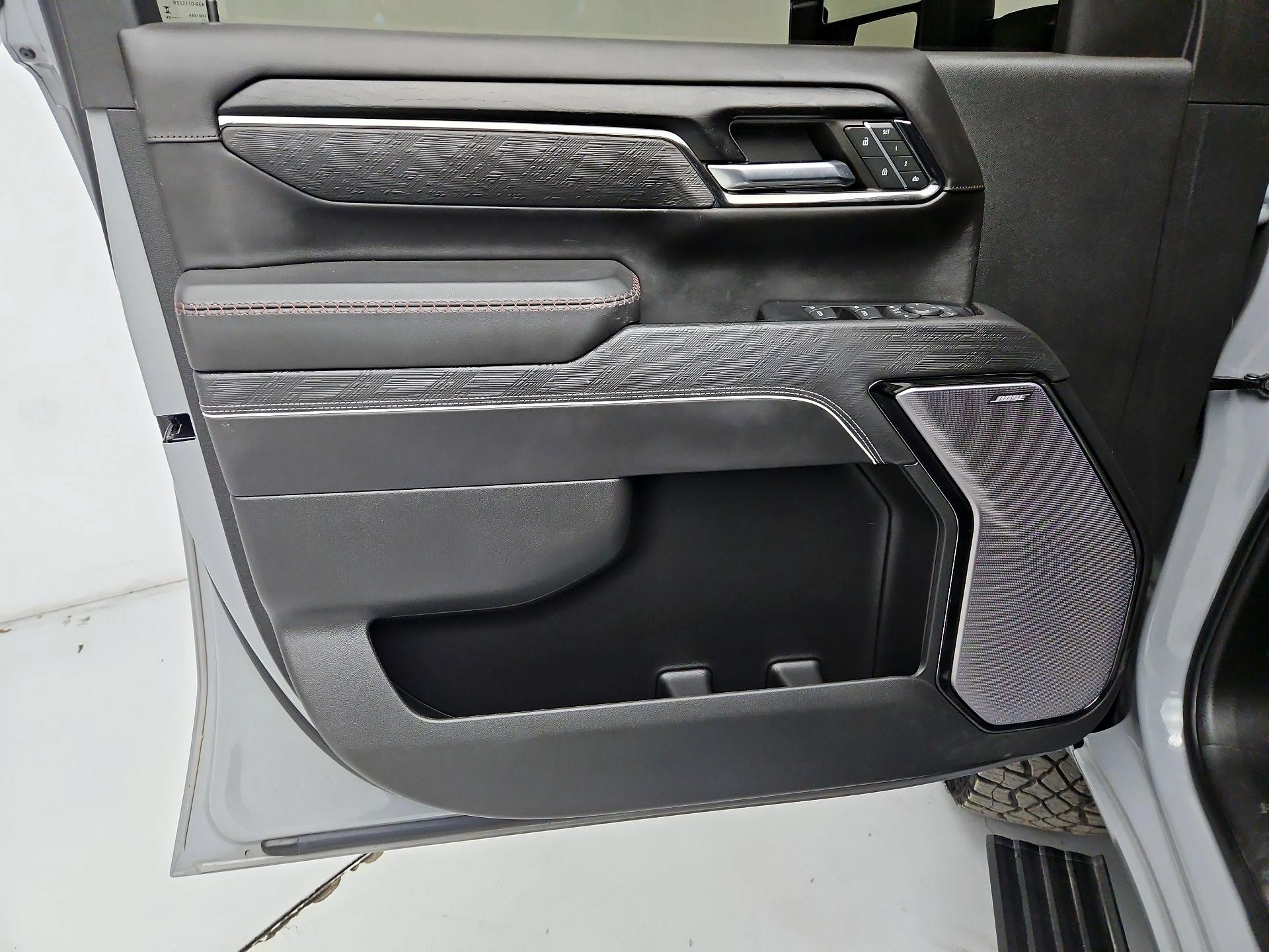 Thumbnail: 2024 GMC Sierra 2500 - 12
