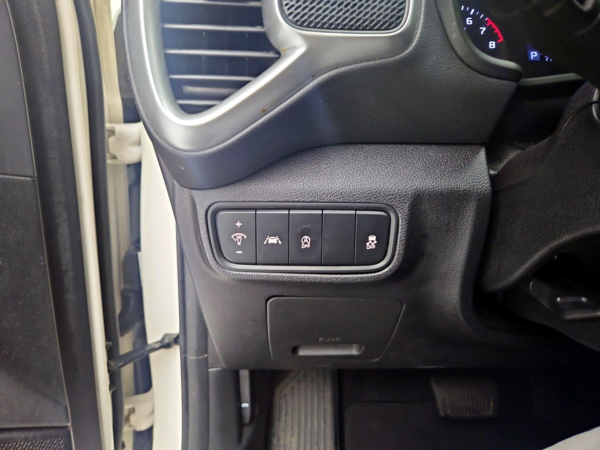 Thumbnail: 2020 Kia Soul - 13