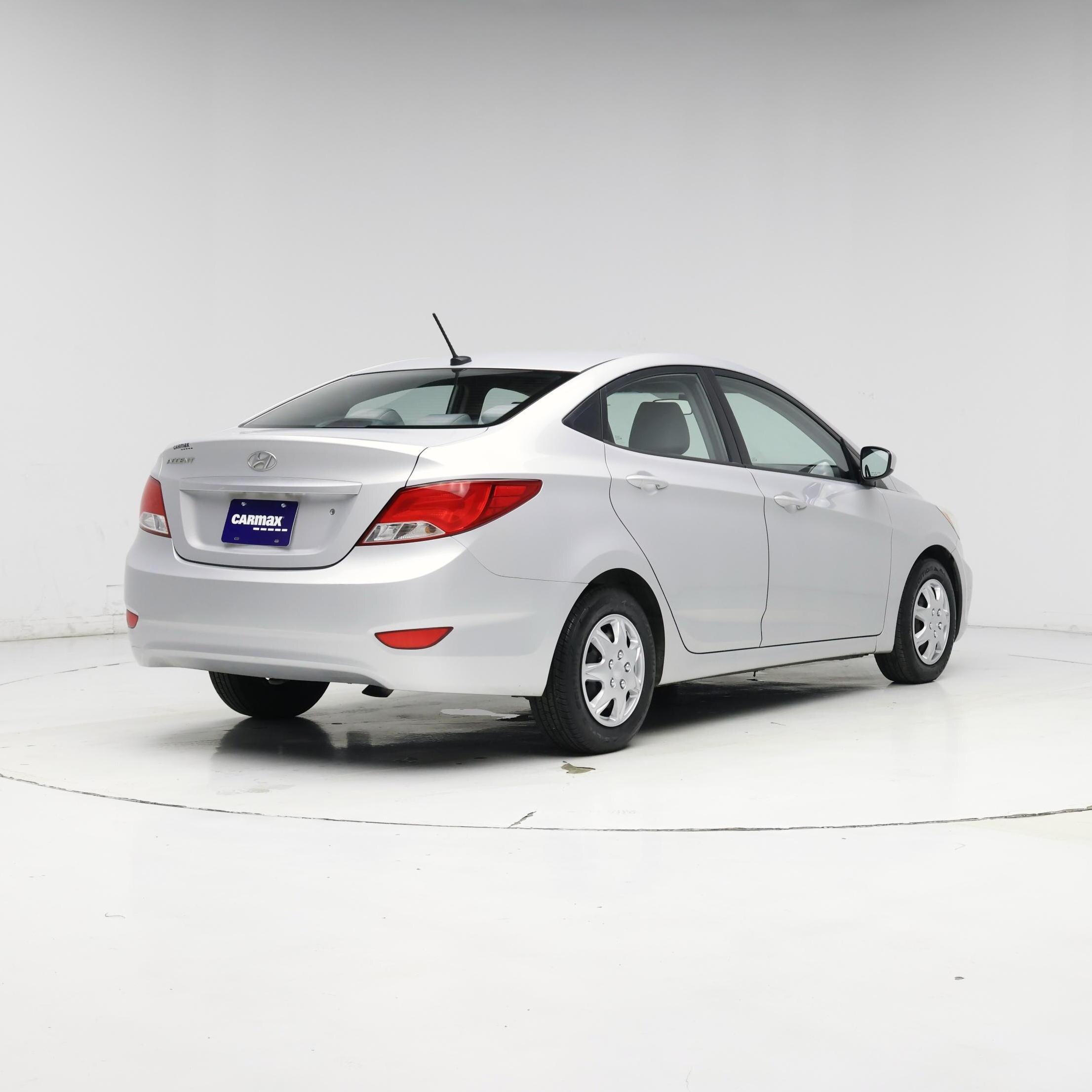 Thumbnail: 2015 Hyundai Accent - 8