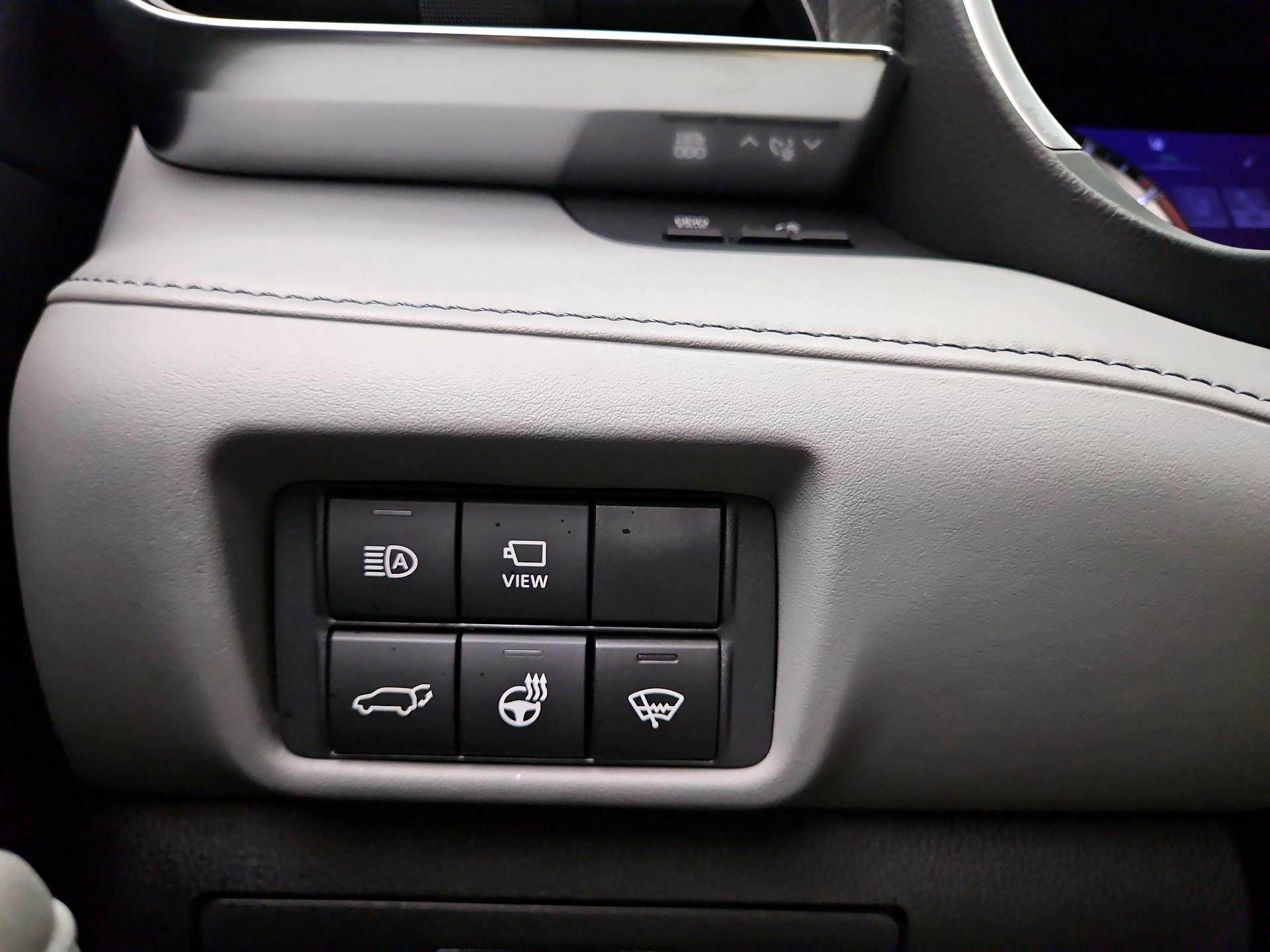Thumbnail: 2020 Toyota Highlander - 13