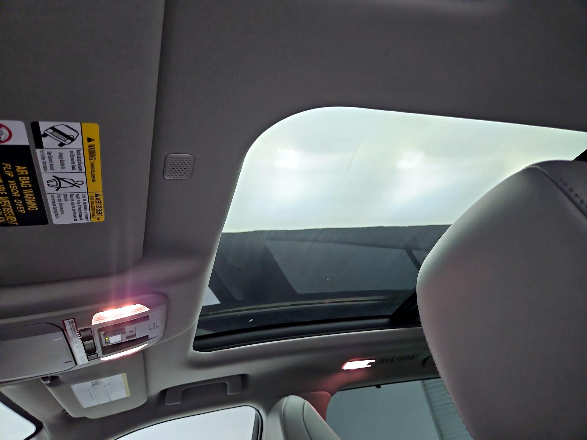 Thumbnail: 2020 Toyota Highlander - 20