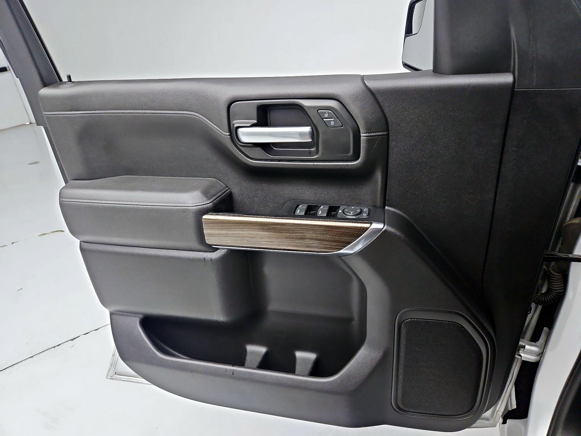 Thumbnail: 2019 Chevrolet Silverado 1500 - 12