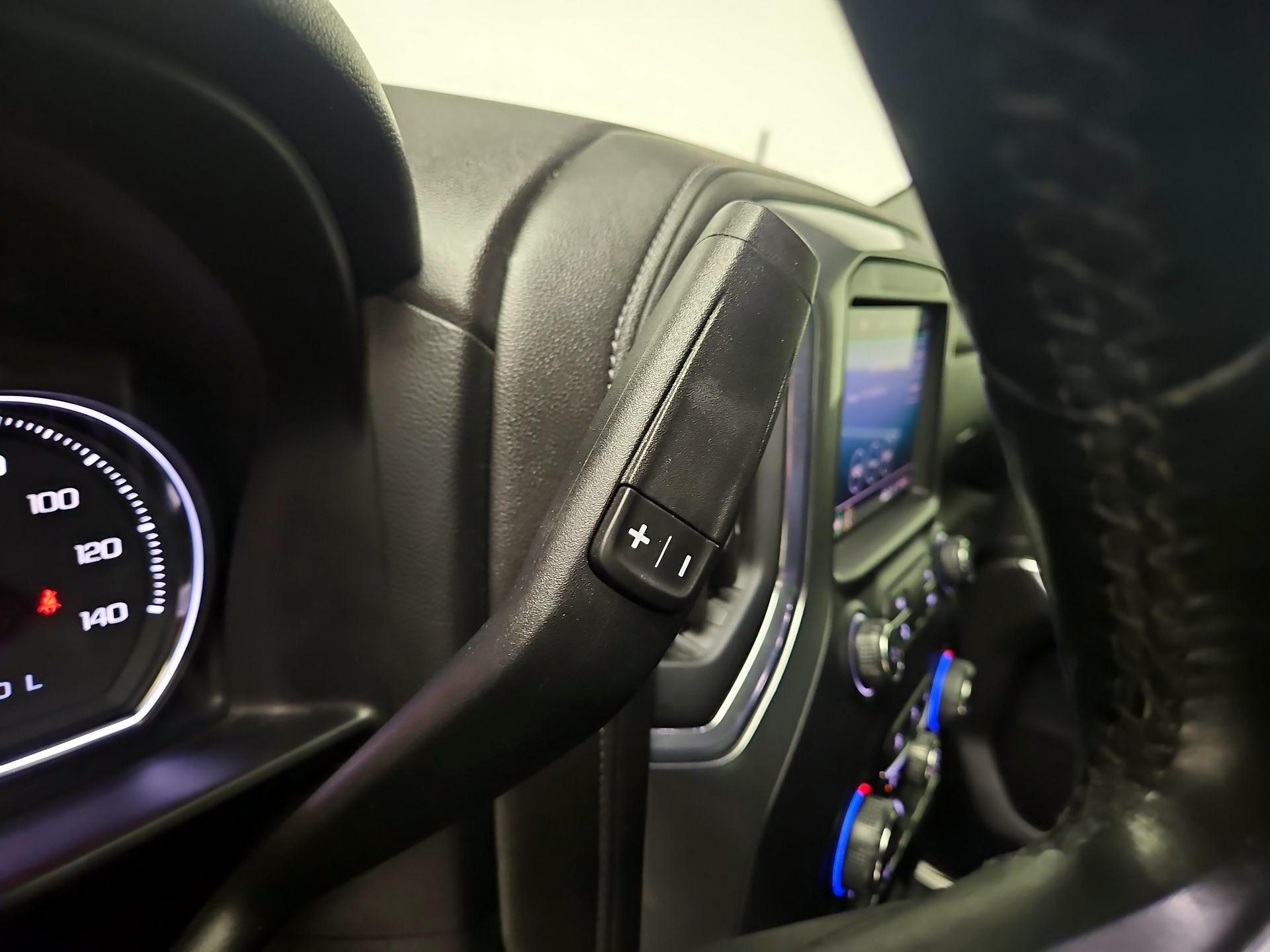 Thumbnail: 2019 Chevrolet Silverado 1500 - 17