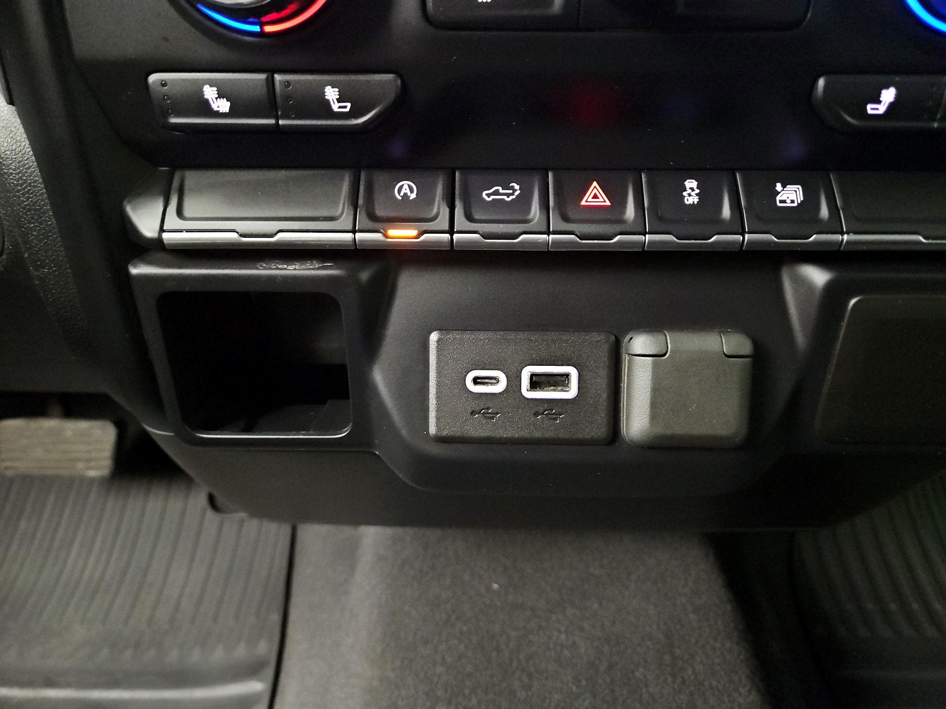 Thumbnail: 2019 Chevrolet Silverado 1500 - 18