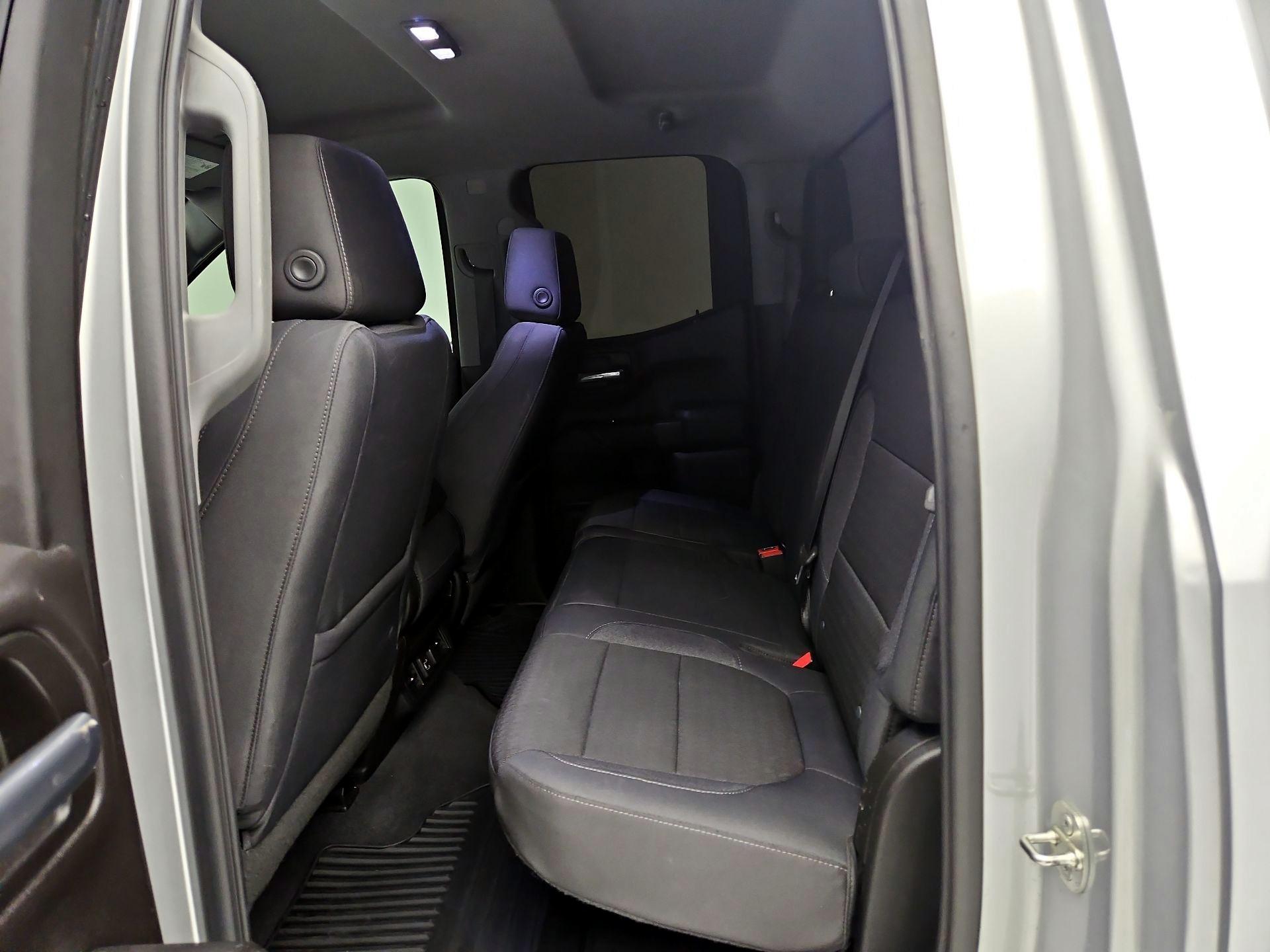 Thumbnail: 2019 Chevrolet Silverado 1500 - 19