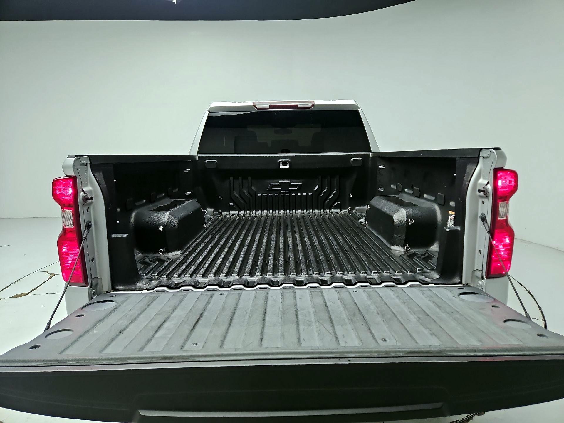 Thumbnail: 2019 Chevrolet Silverado 1500 - 20