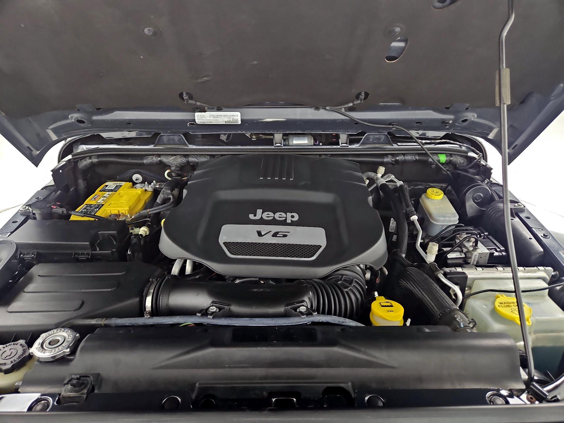 Thumbnail: 2017 Jeep Wrangler - 19