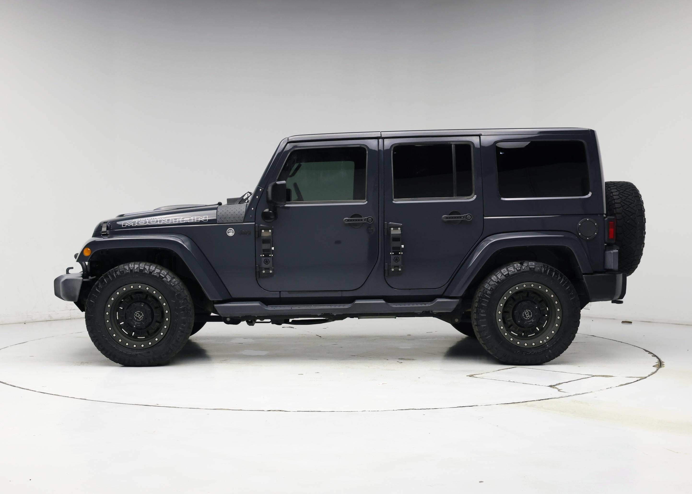 Thumbnail: 2017 Jeep Wrangler - 3