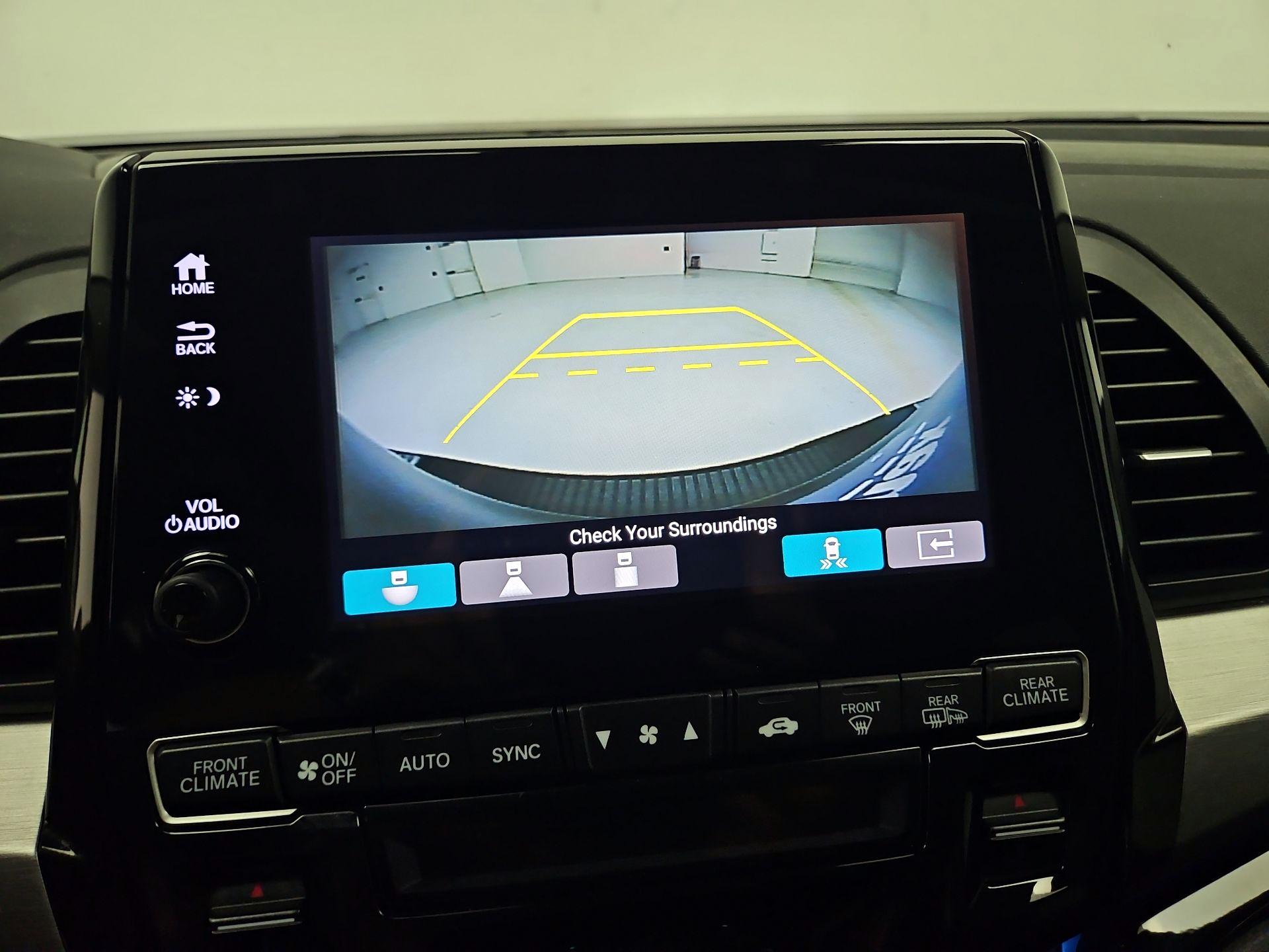 Thumbnail: 2019 Honda Odyssey - 15