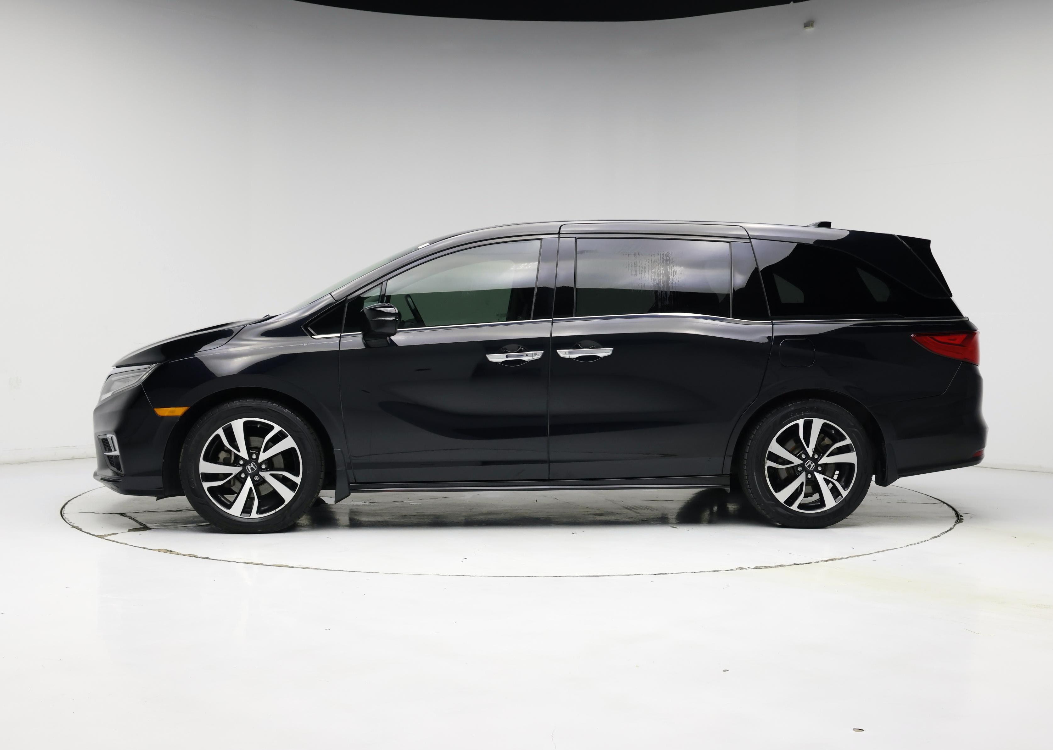 Thumbnail: 2019 Honda Odyssey - 3