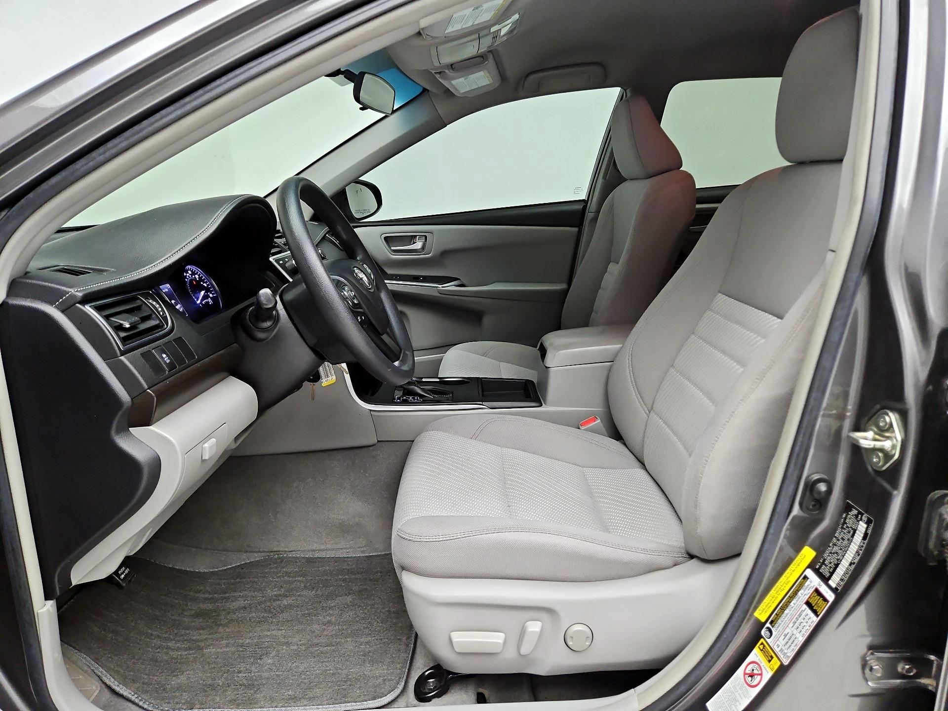Thumbnail: 2017 Toyota Camry - 11