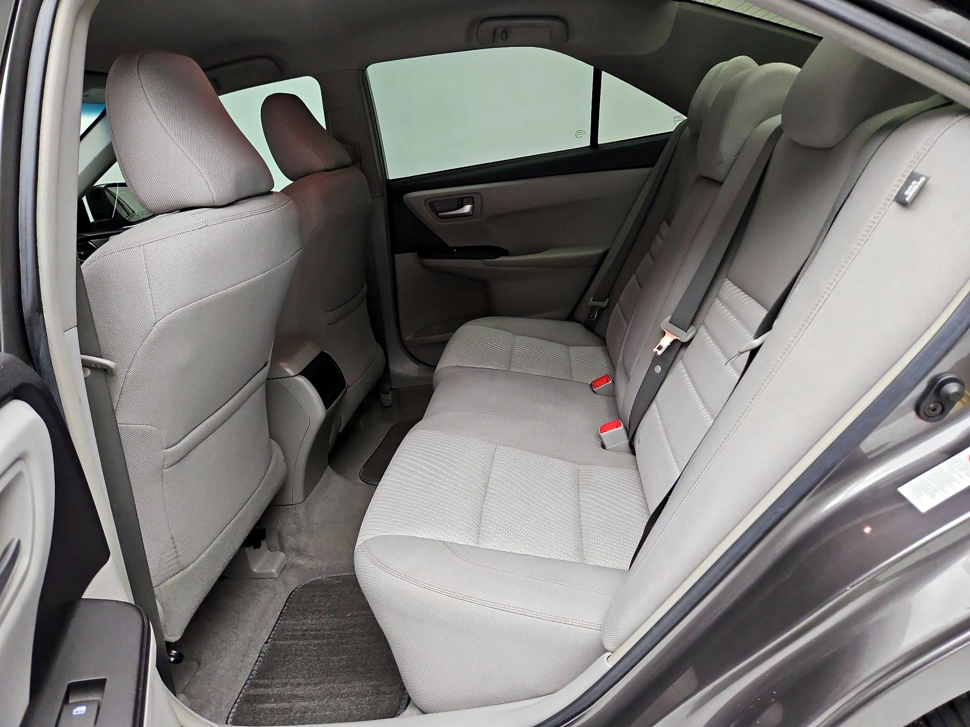 Thumbnail: 2017 Toyota Camry - 19