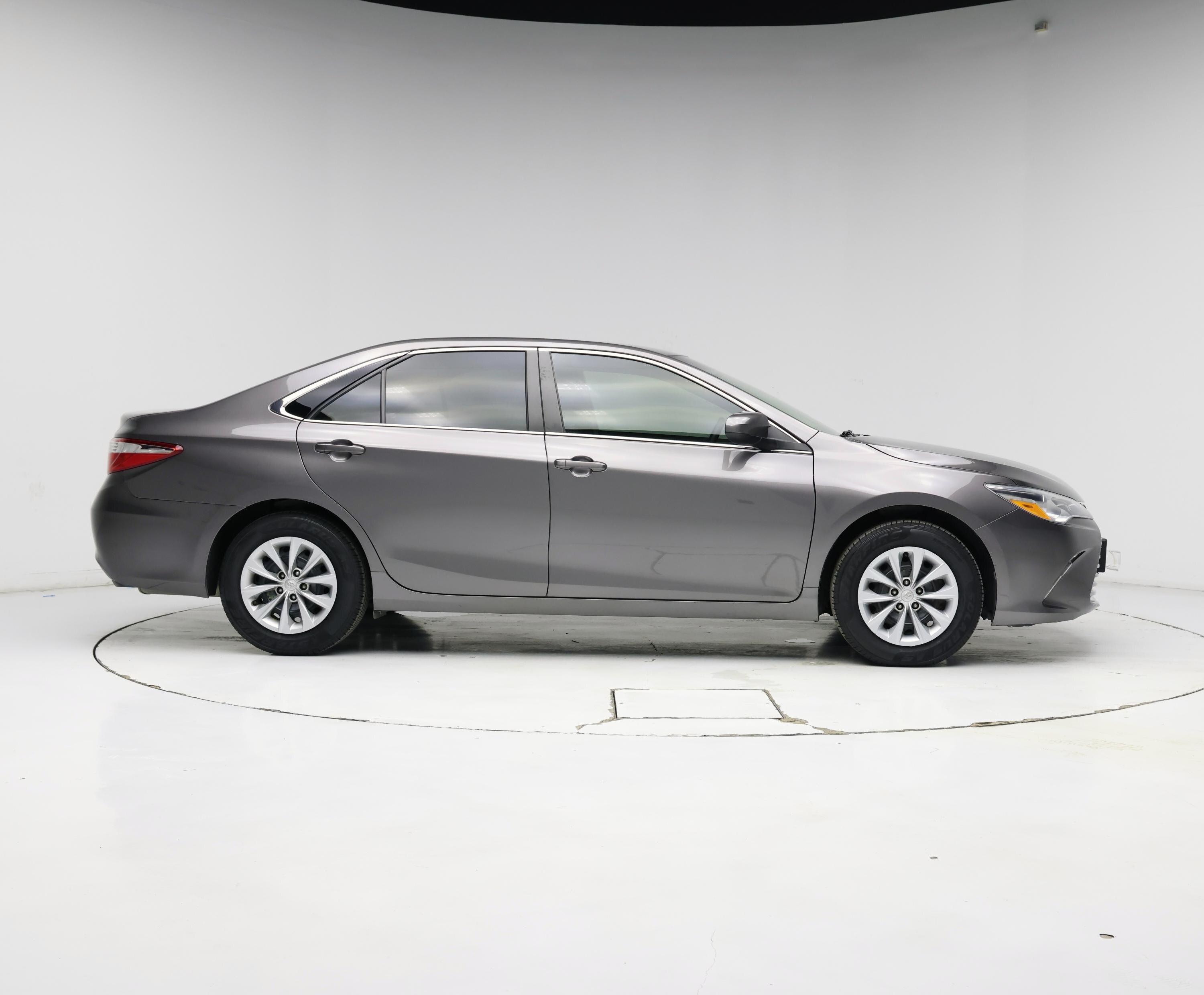 Thumbnail: 2017 Toyota Camry - 7
