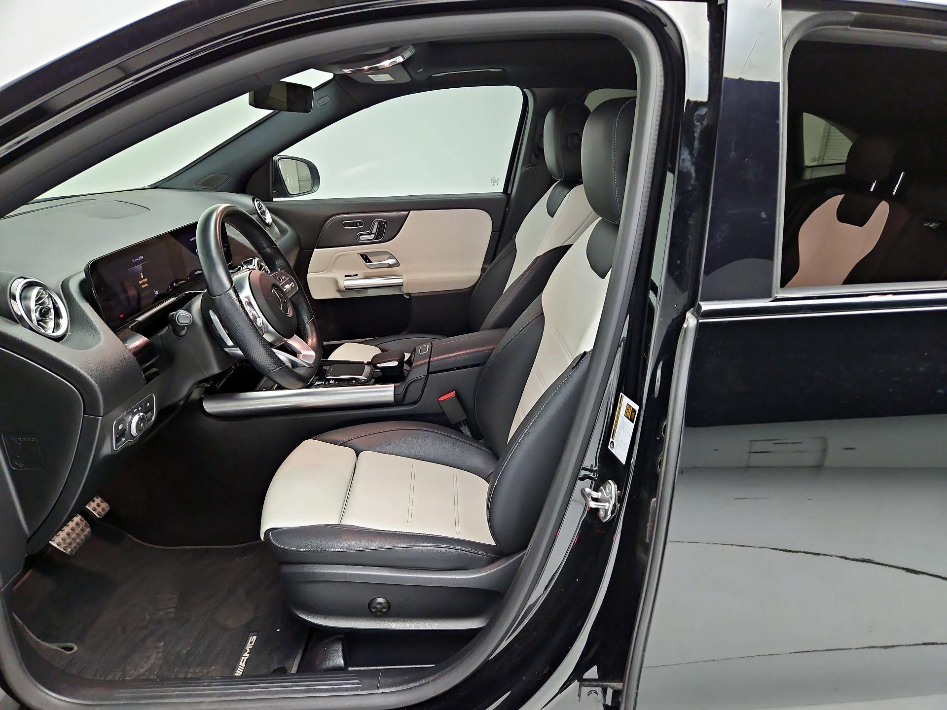 Thumbnail: 2022 Mercedes-Benz GLA - 11