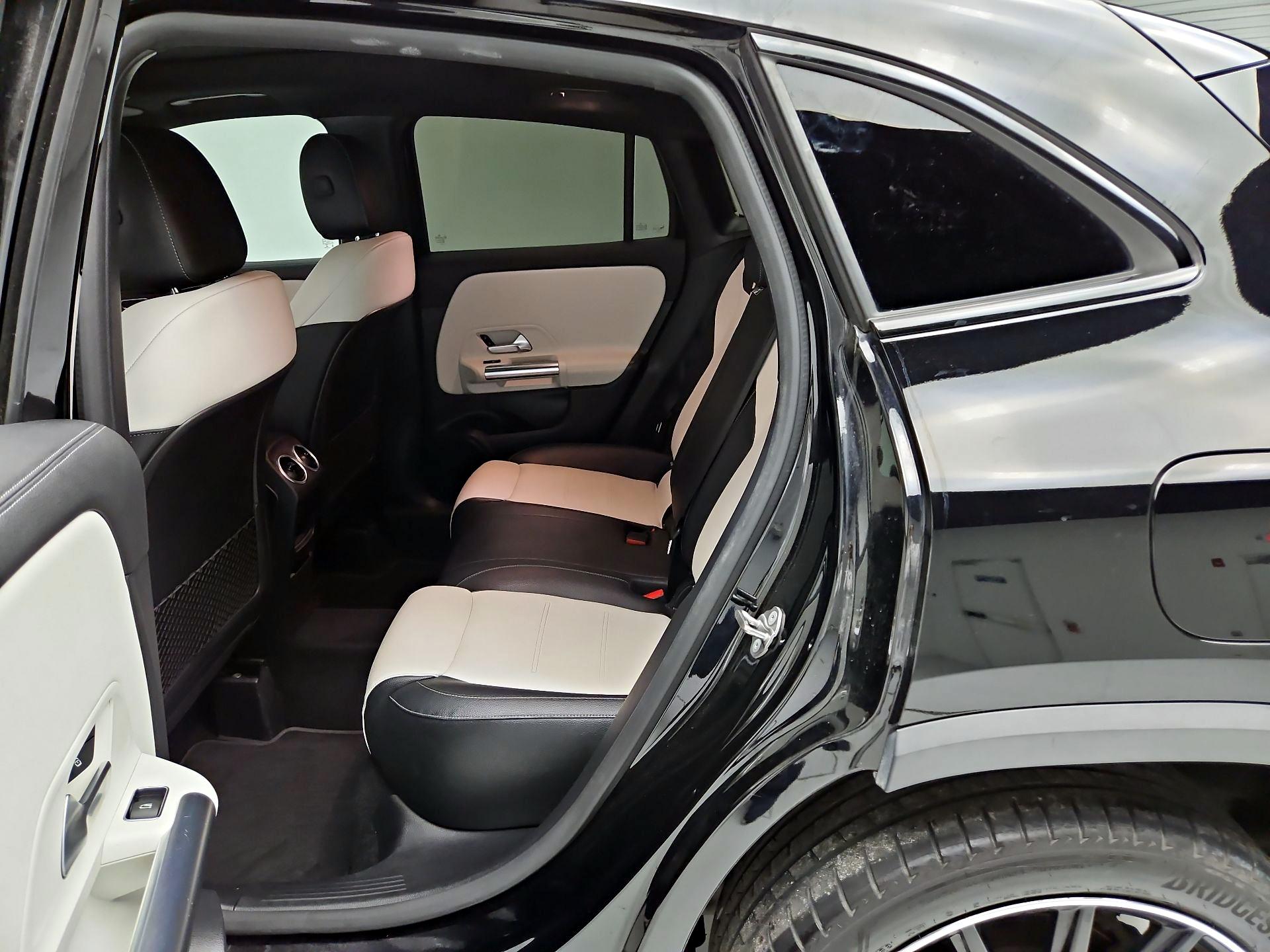 Thumbnail: 2022 Mercedes-Benz GLA - 20