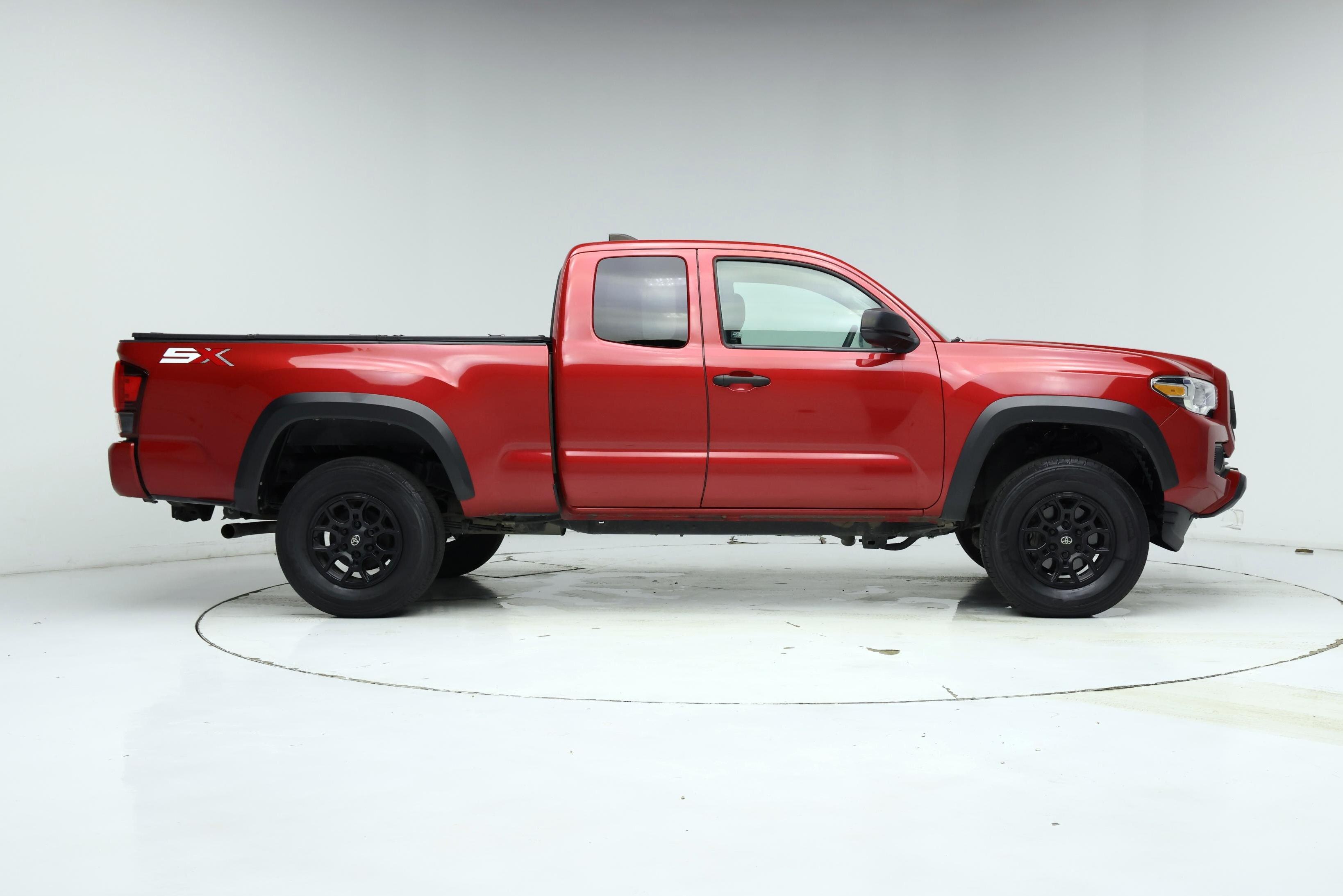 Thumbnail: 2022 Toyota Tacoma - 7